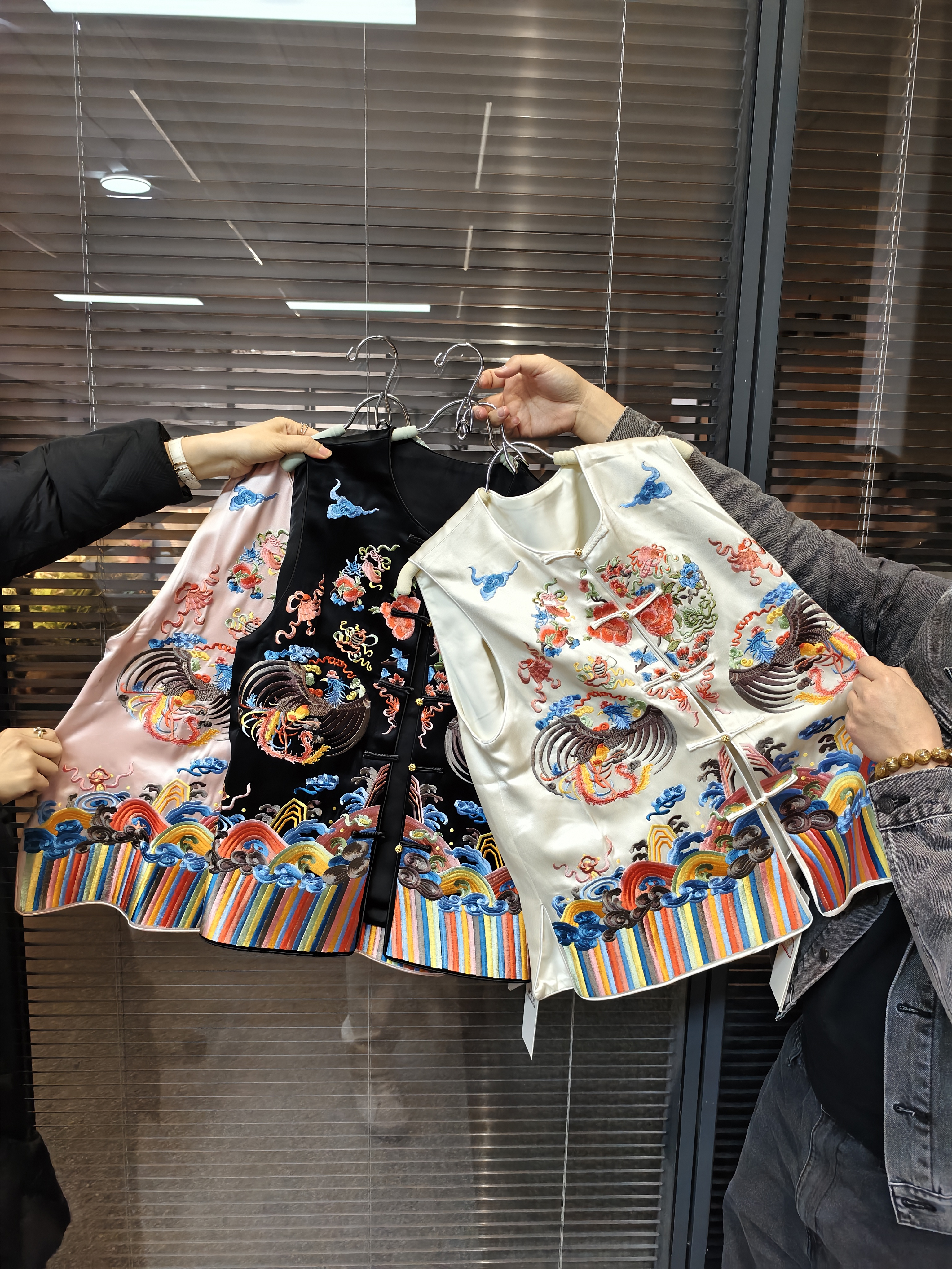 0109An103-春節靚衫-長袖彩色（A103）