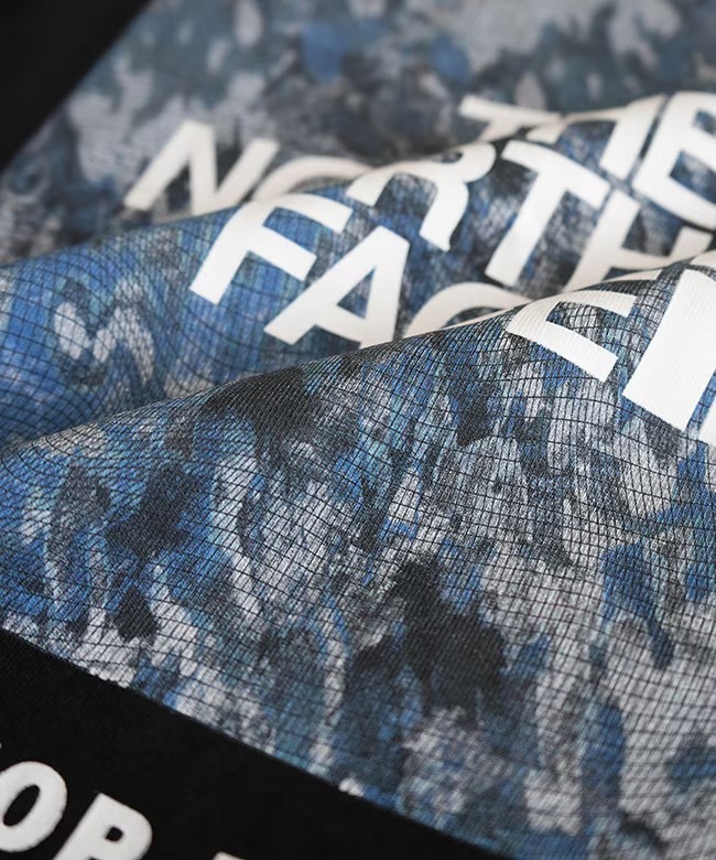 日本 The North Face Square Digital Graphic L/S Tee [nt82545]