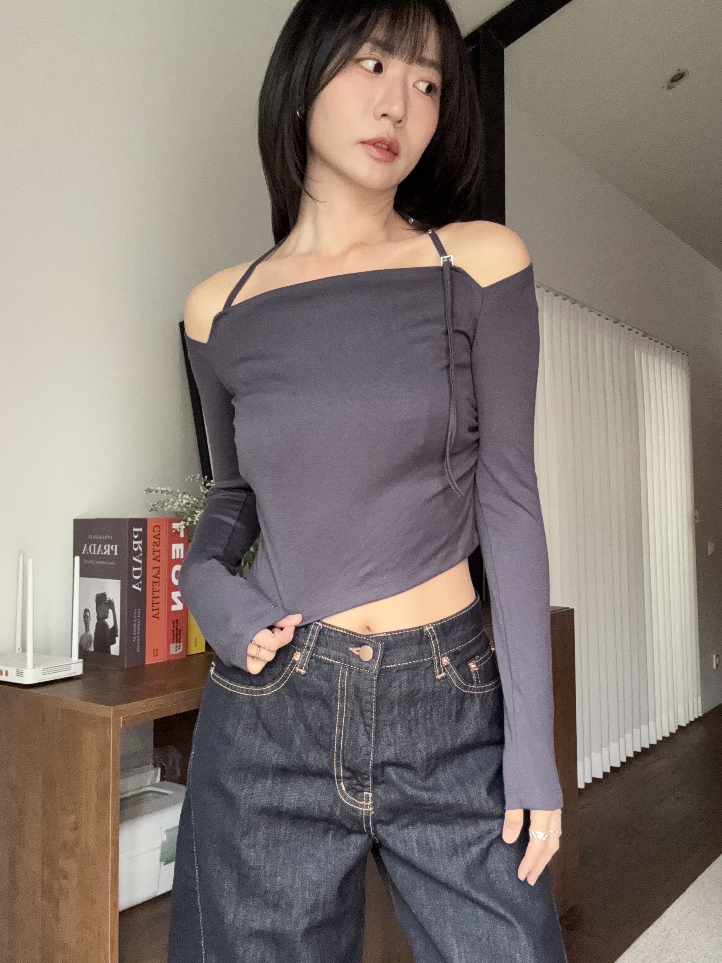 (訂購)個性掛帶小露膊上衣 T0125(深藍/黑/白)