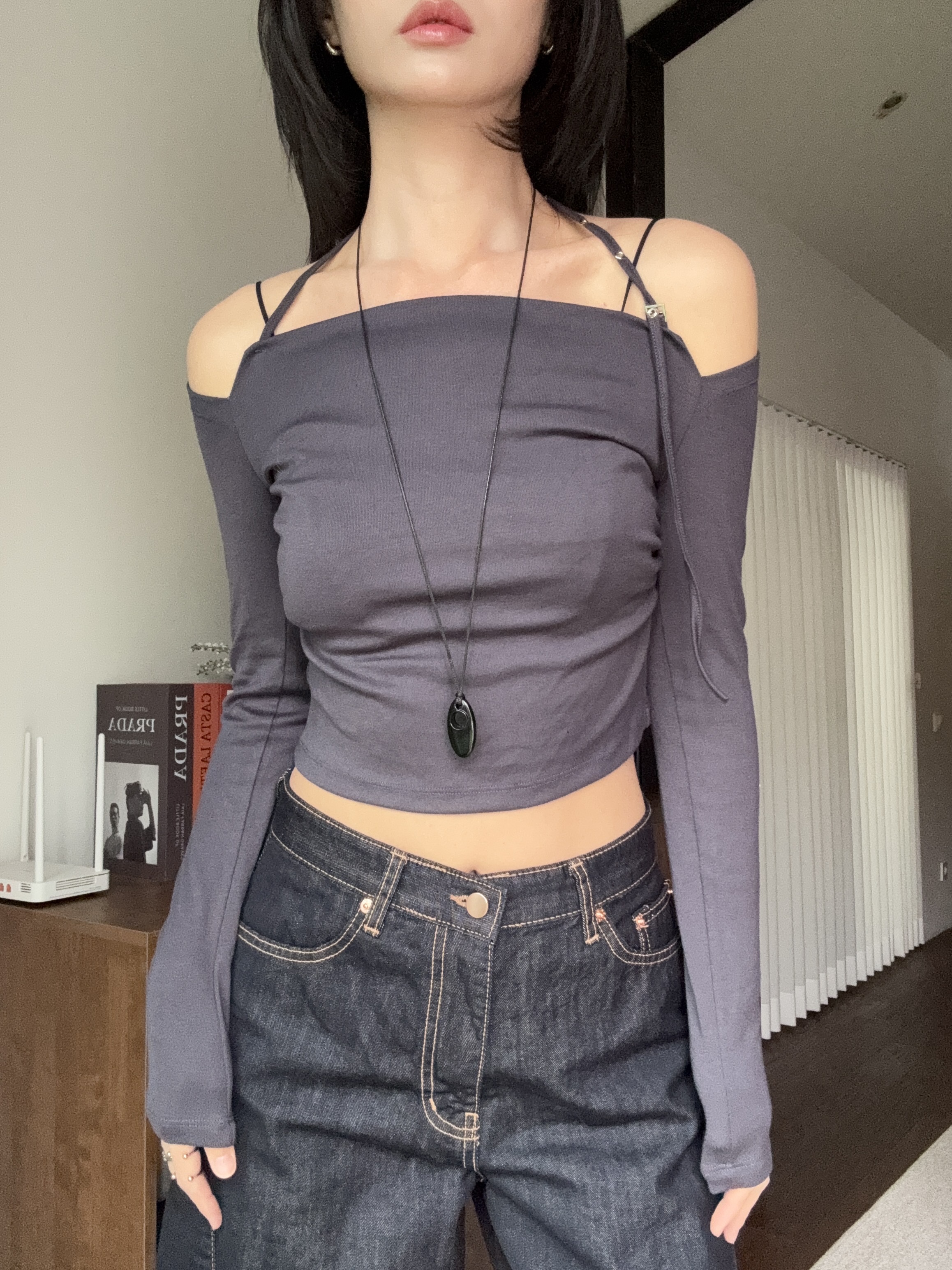 (訂購)個性掛帶小露膊上衣 T0125(深藍/黑/白)