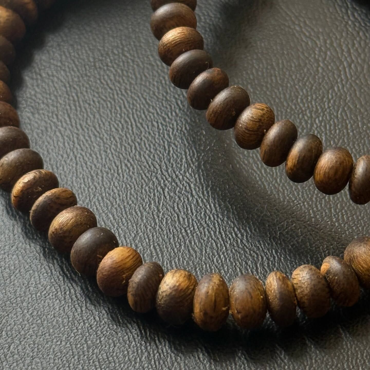 [原石] 沈香 原木手串