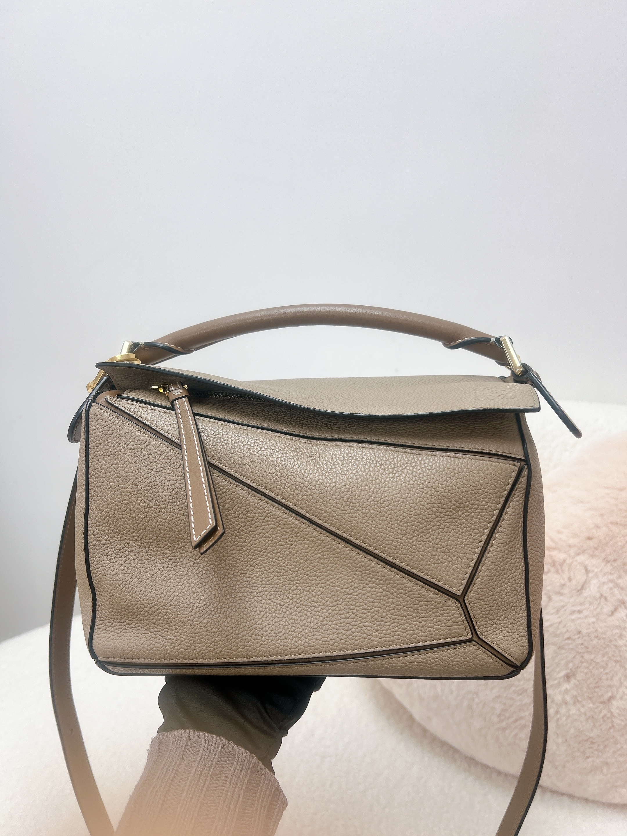 Loewe puzzle small sand