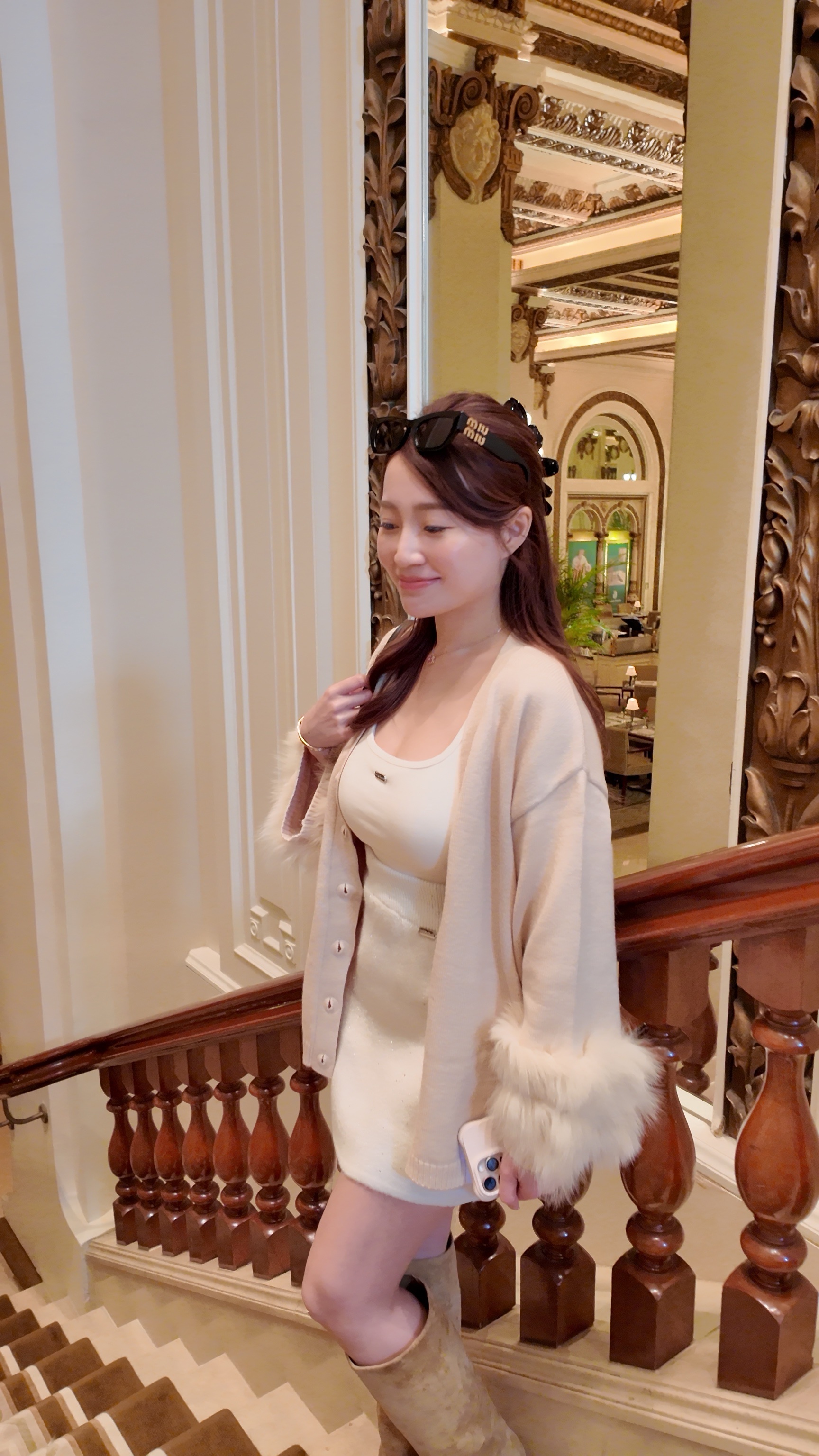 氣質毛毛拼接小金鈕Cardigan （連Belt)