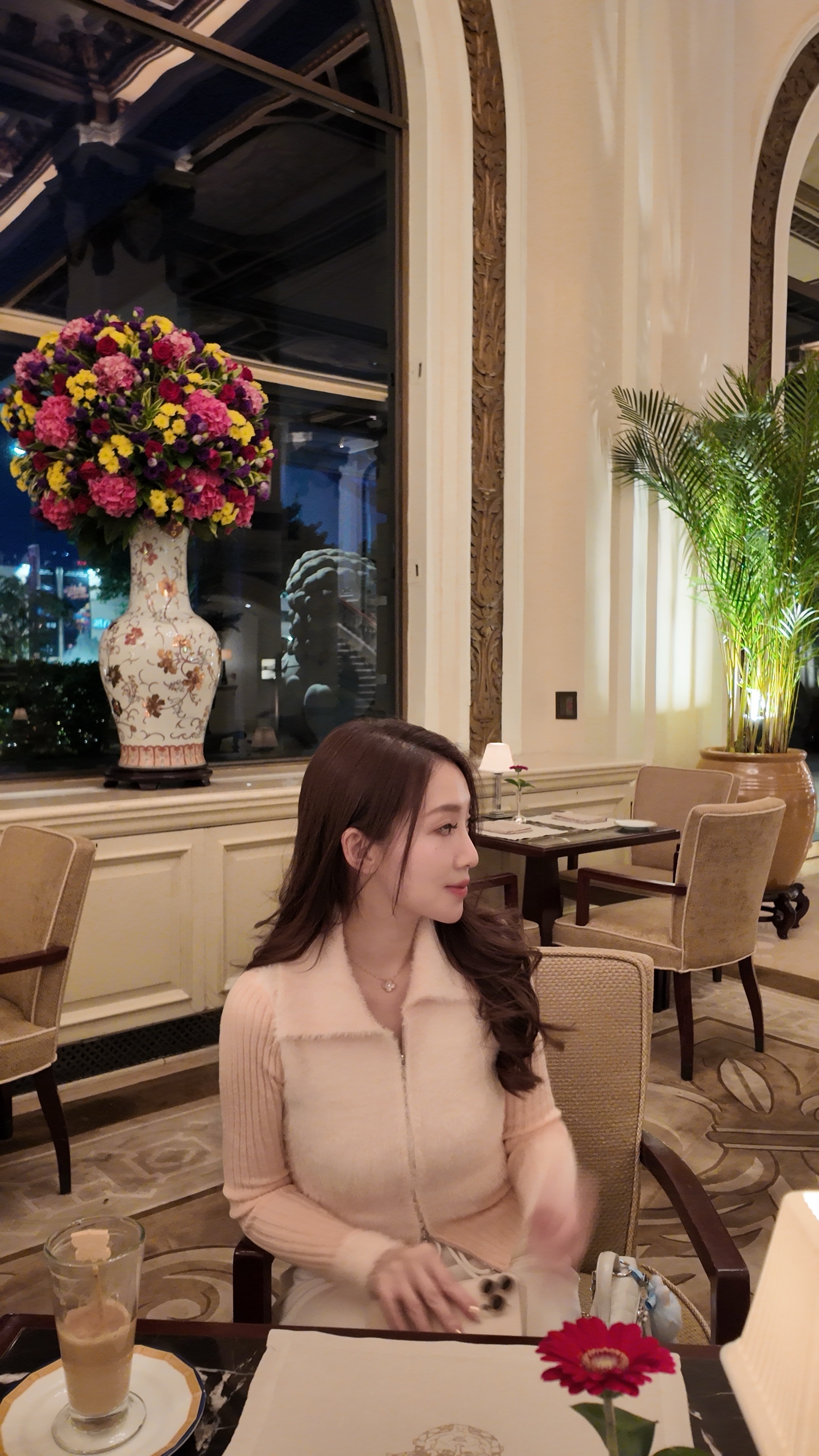 ✨毛毛拼接拉鍊小上衣外套