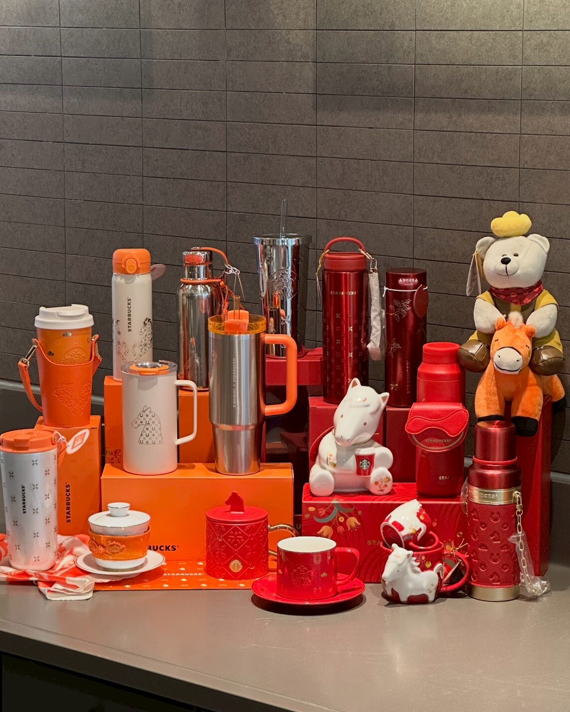 STARBUCKS 星巴克 2026馬年限定 駿耀星程系列 橘色 隨行杯 吸管杯 保溫杯 環保杯