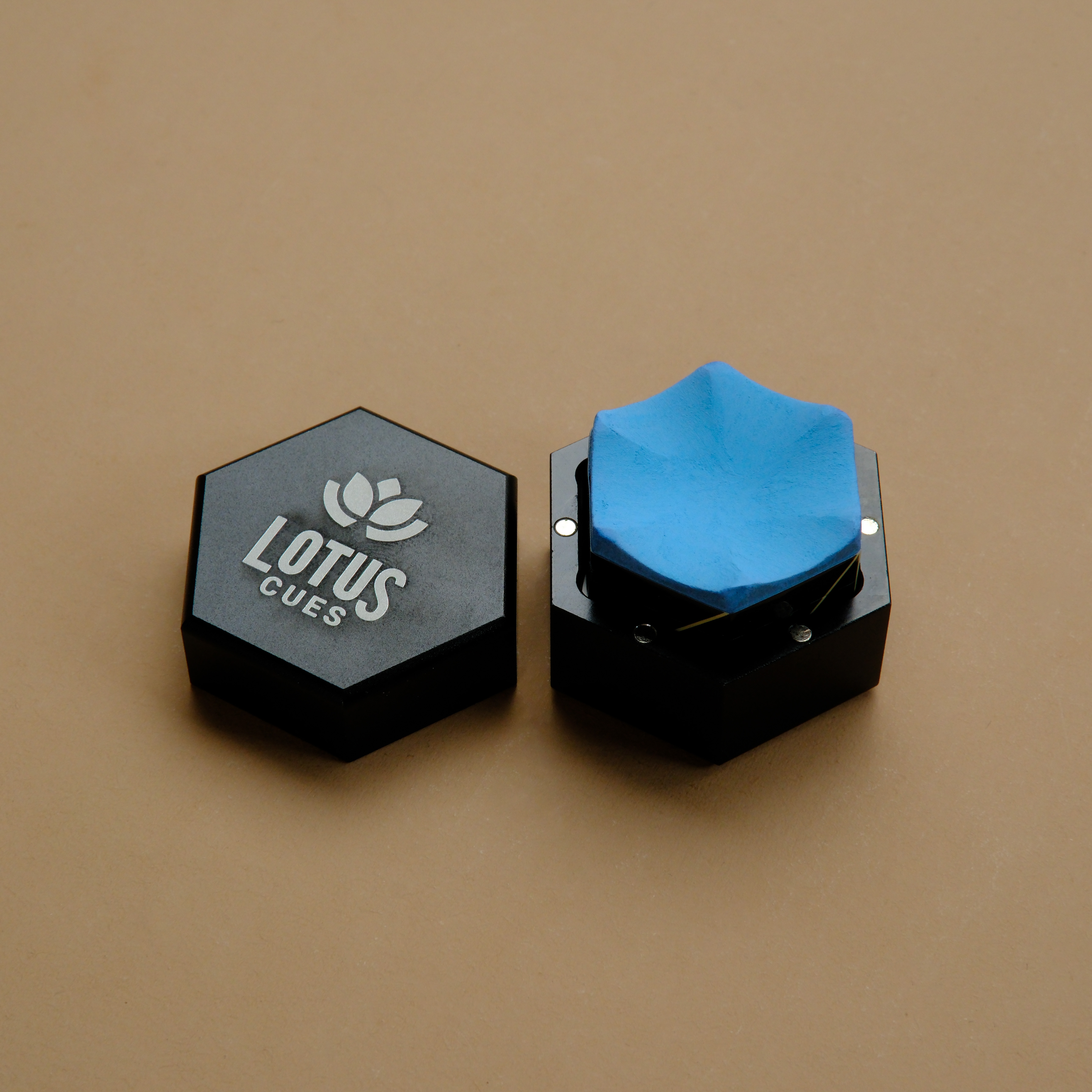 Lotus Hexagon Chalk Case (For Roku)