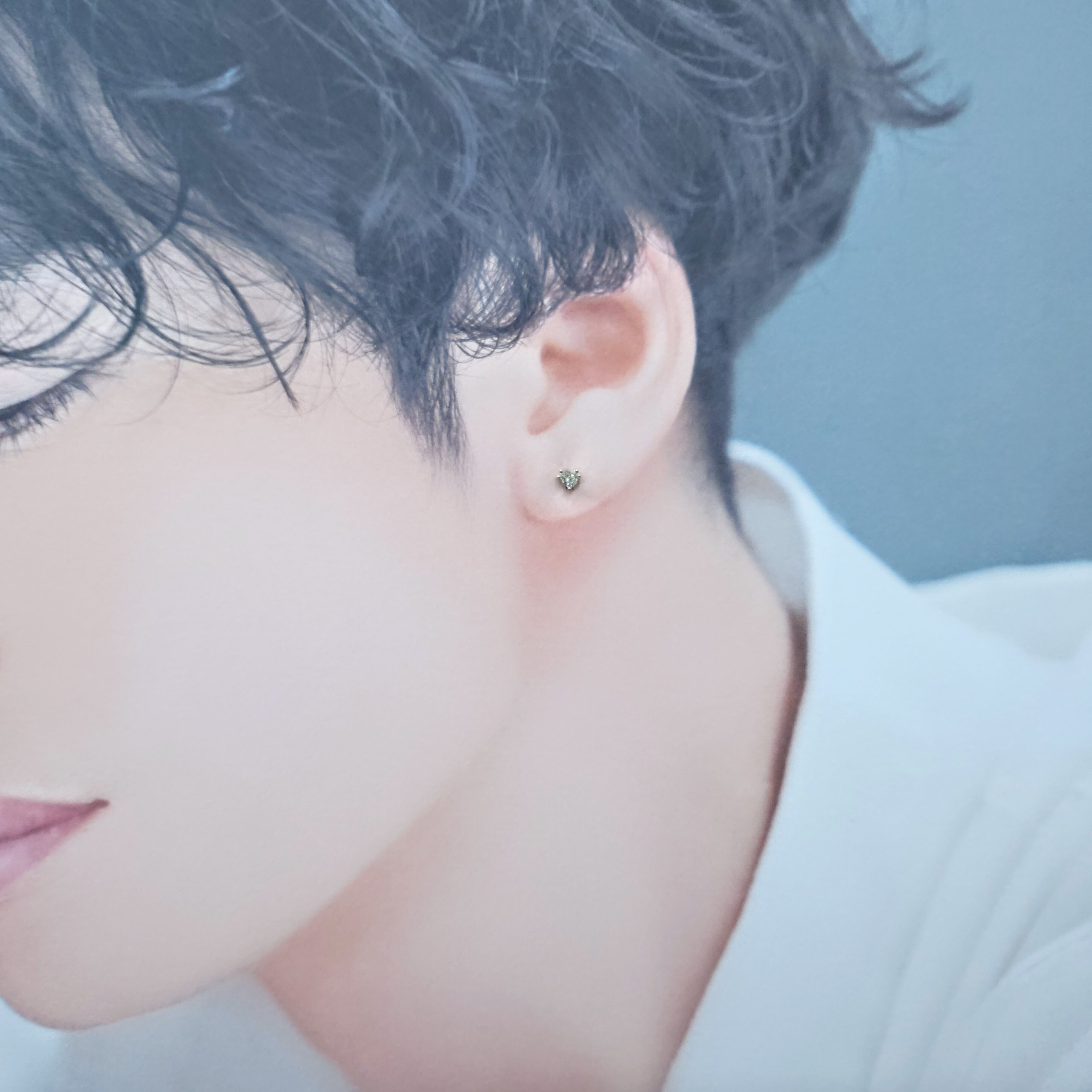 全新18K白金【主石11份鑽石形淺黃鑽】單耳環