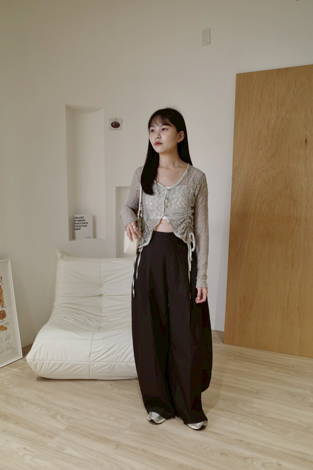 蕾絲排釦上衣(2色)