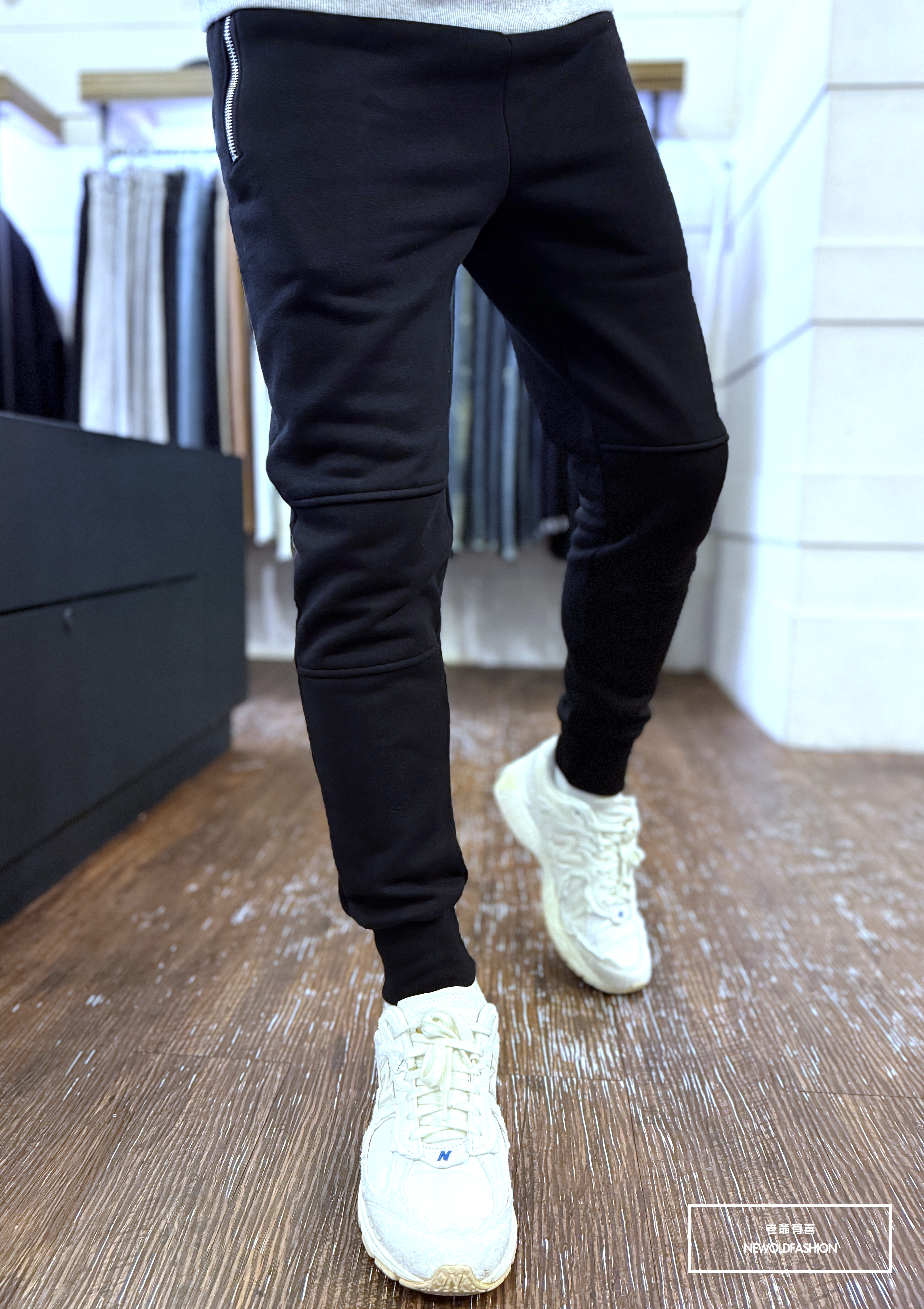 『新品上市』重磅3D立體剪裁雙側拉鍊厚刷毛棉褲-黑