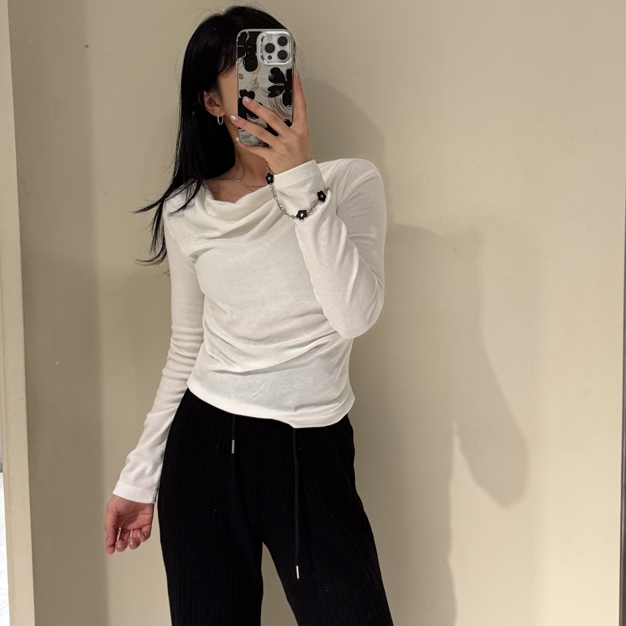 JS06 冬日想小辣的抓皺上衣(白/咖/黑)