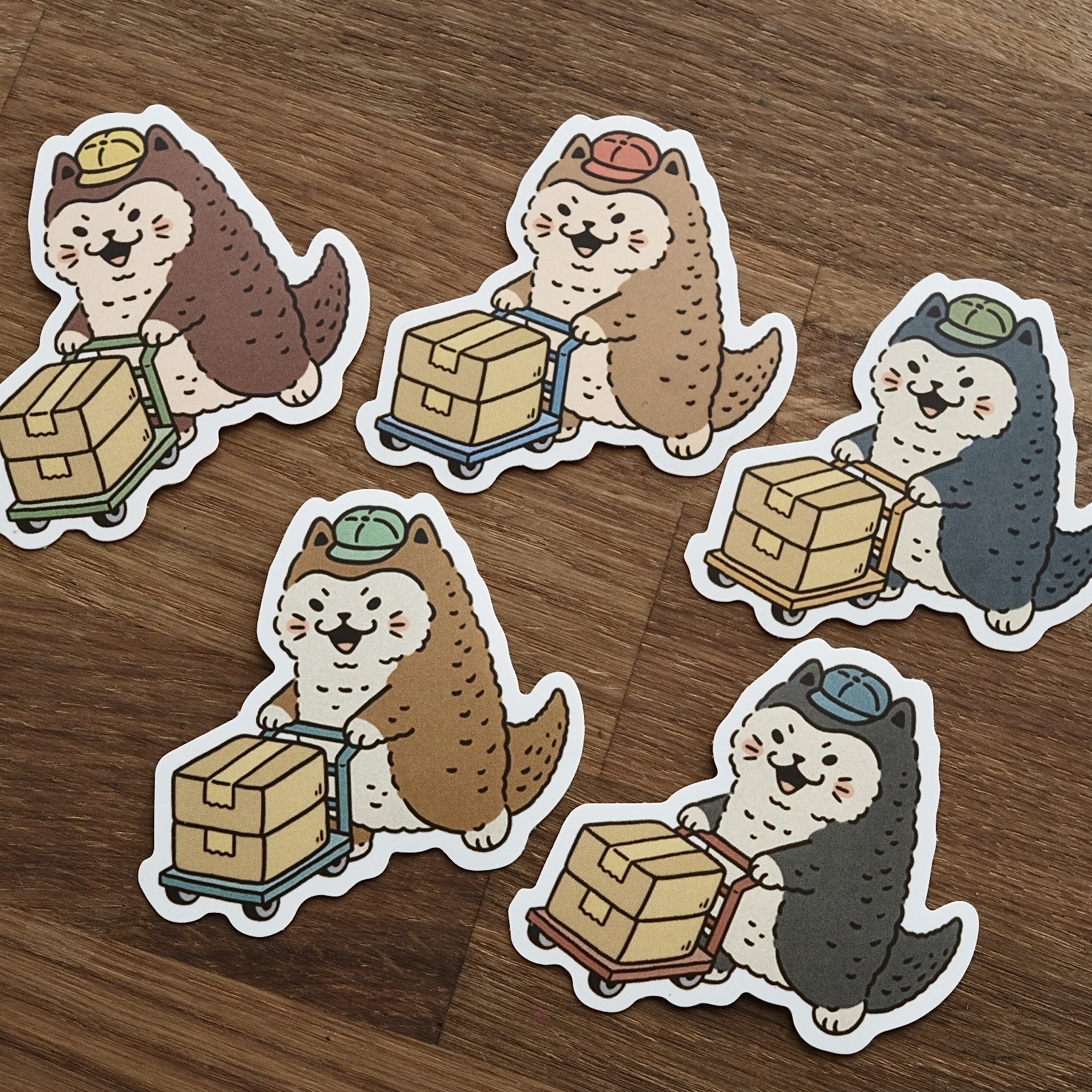 貓貓龍送貨員 防水小貼紙 五款配色｜白色吉米 台灣