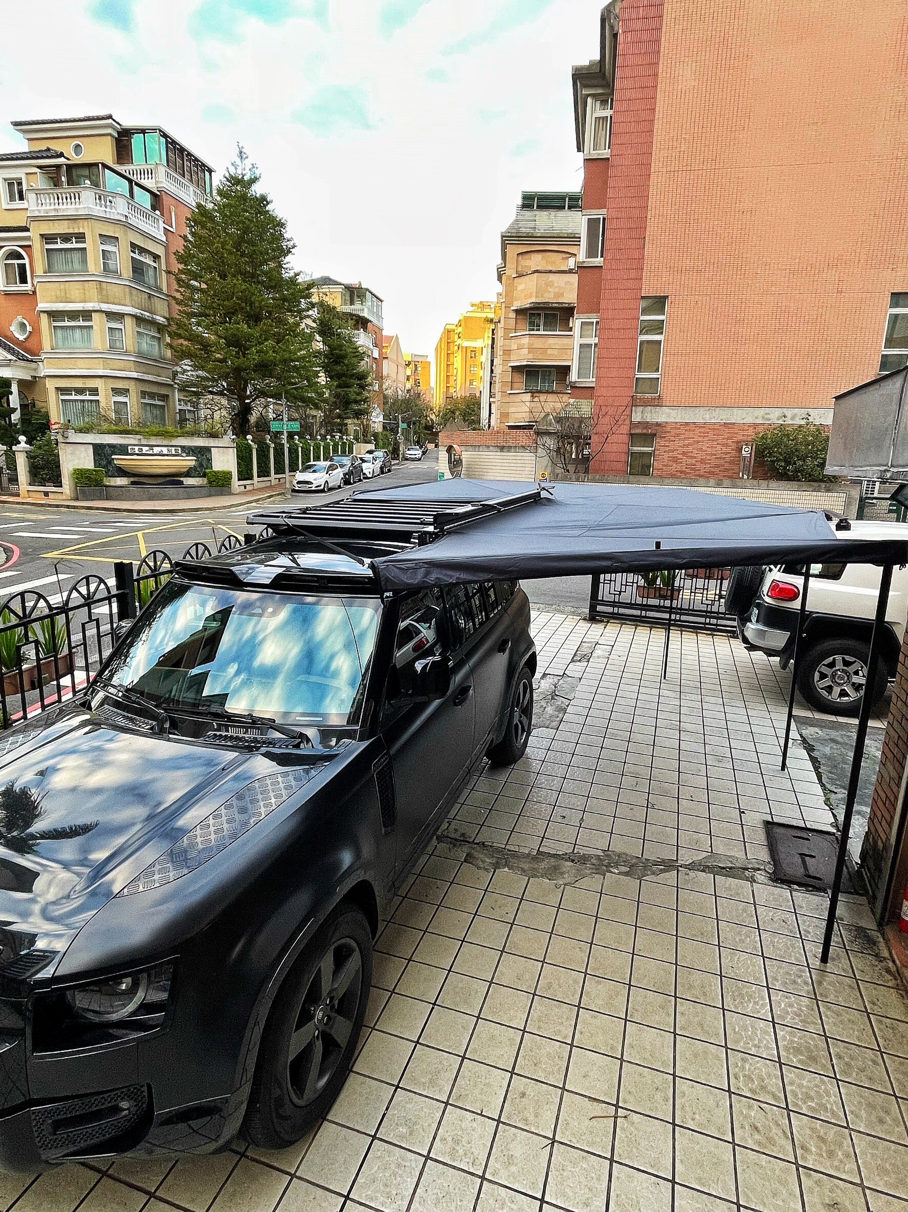 DWR硬殼-高硬度氧化鋁-iKamper ExoShell 270 車邊帳(扇形/蝙蝠帳)