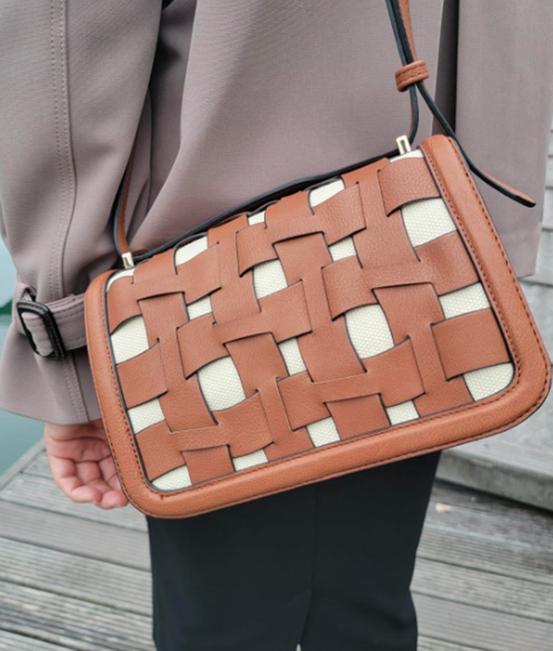 【預訂】AW011204 斜咩包 (CAL-JL9787)