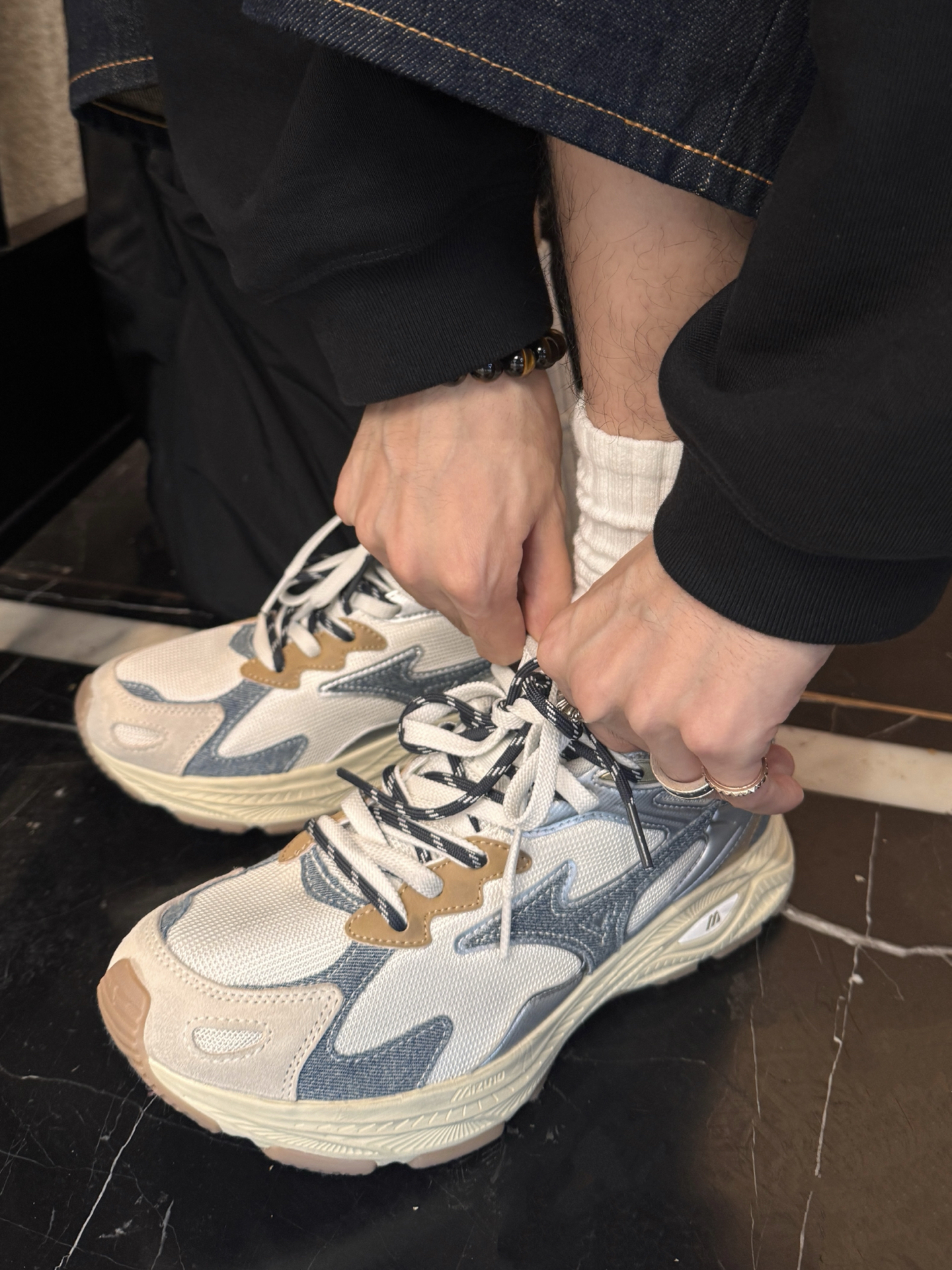 代購-Mizuno Racer S 牛仔拼接 做舊設計 通勤減震耐磨回彈 長跑短跑跑步鞋 男女同款   D1GH253501