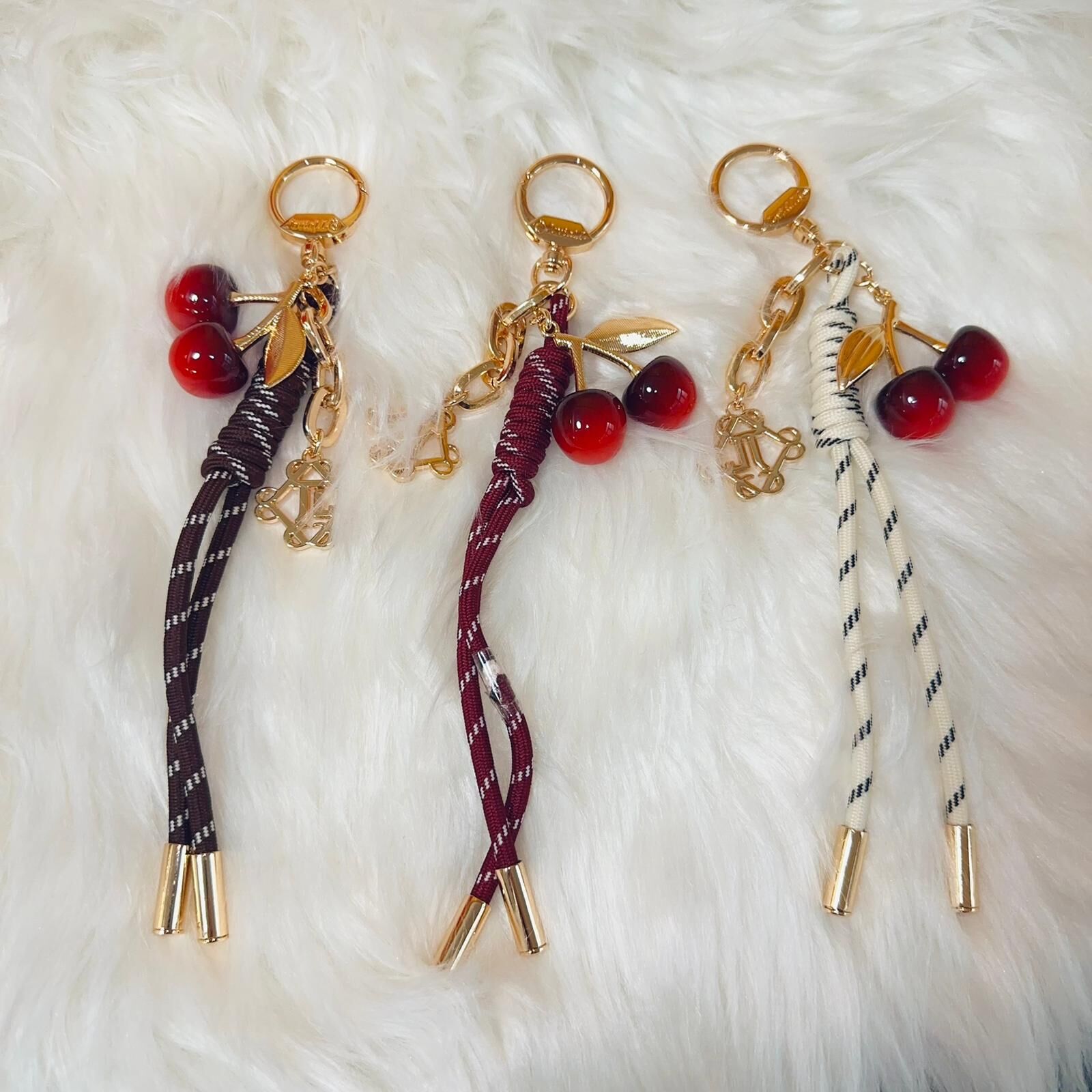 【預訂】AW011210 Jovial.L 車厘子吊飾匙扣 (JL-N1576)