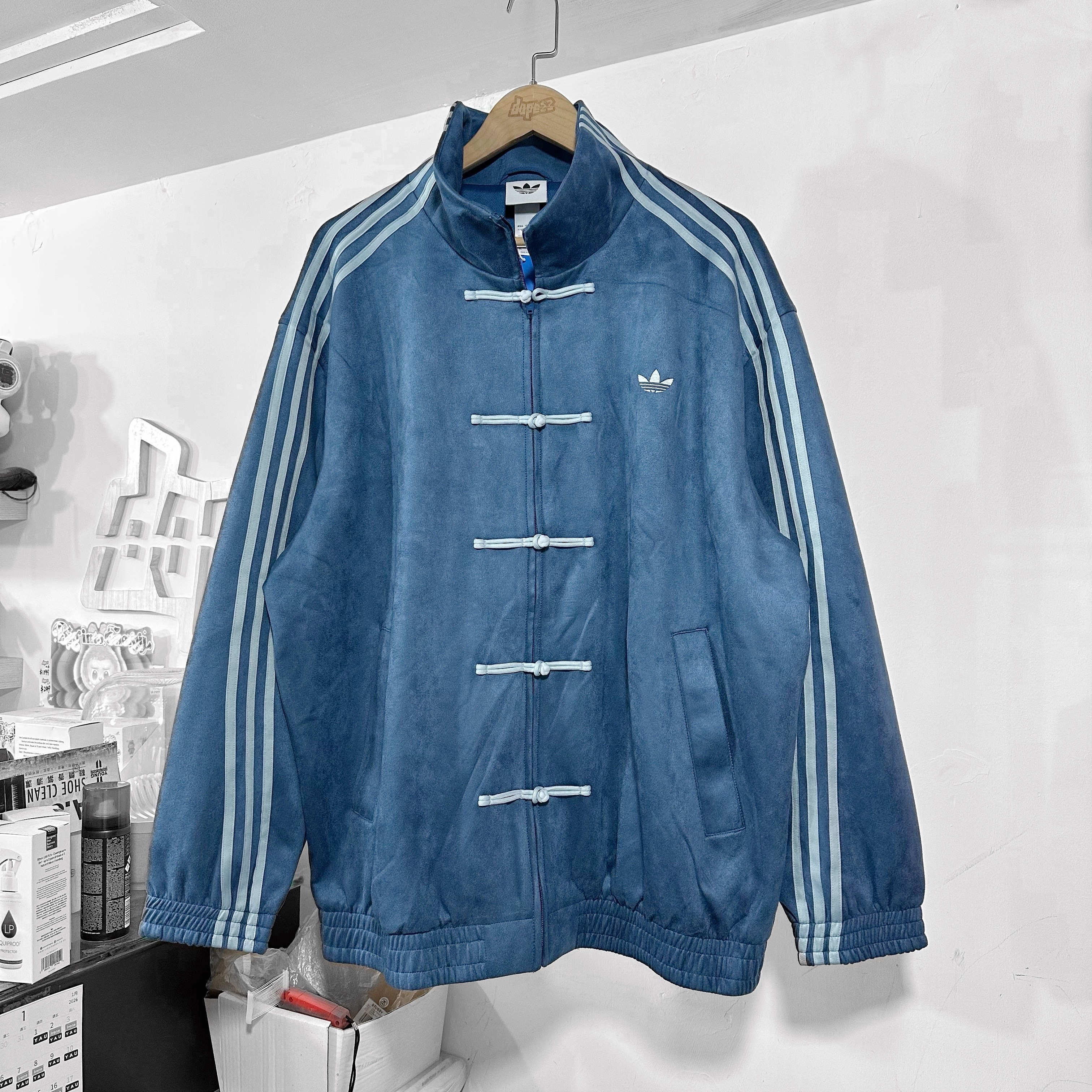 ADIDAS Originals CTT 3.1 Soft Jacket 藍色 立領中國風 FW25 淺藍色三間 kt3850