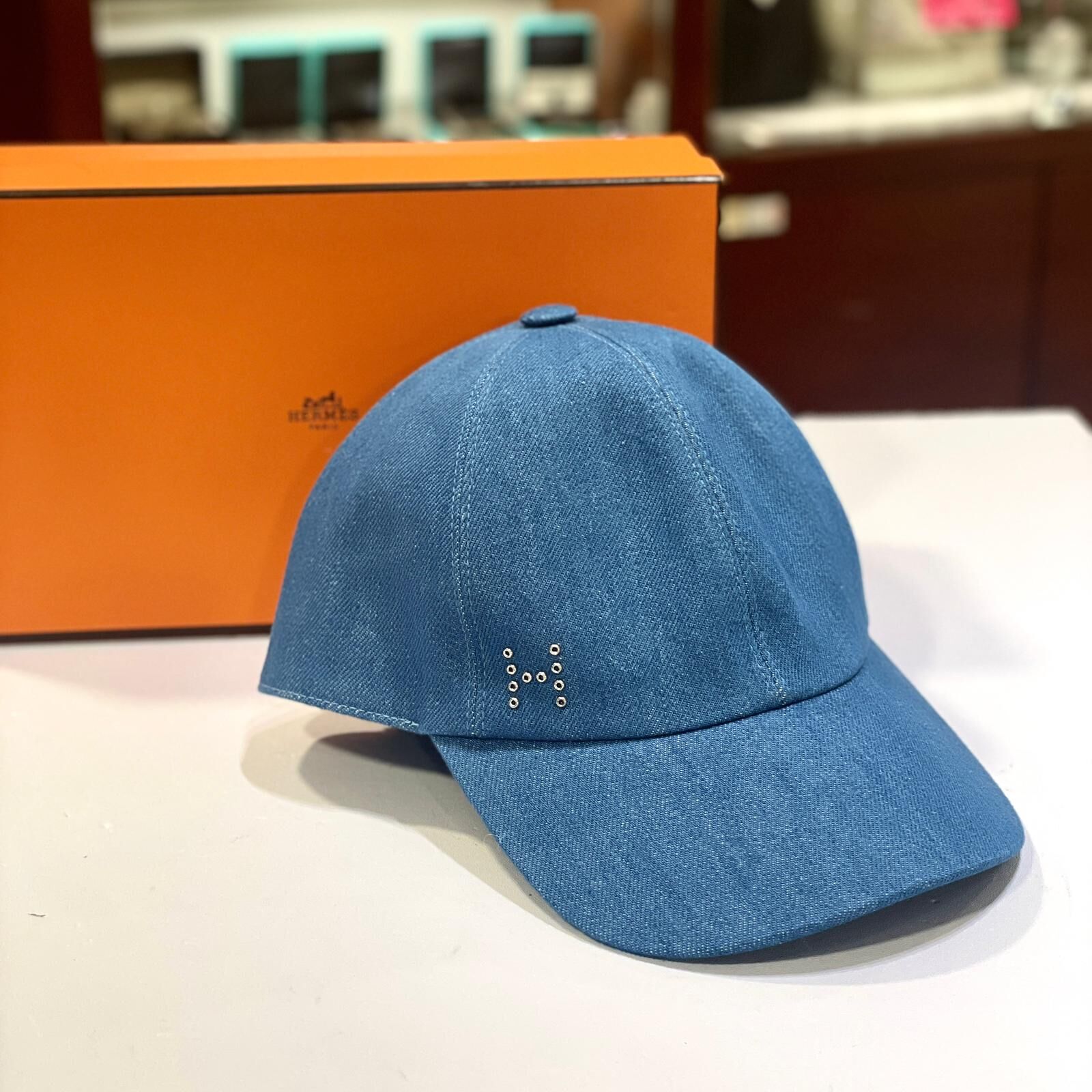 全新HERMES CAP TESS PIERCE H251075N 6L57, 58碼, 愛馬士藍色牛仔布鴨舌帽 #BRAND NEW #香榭站正品