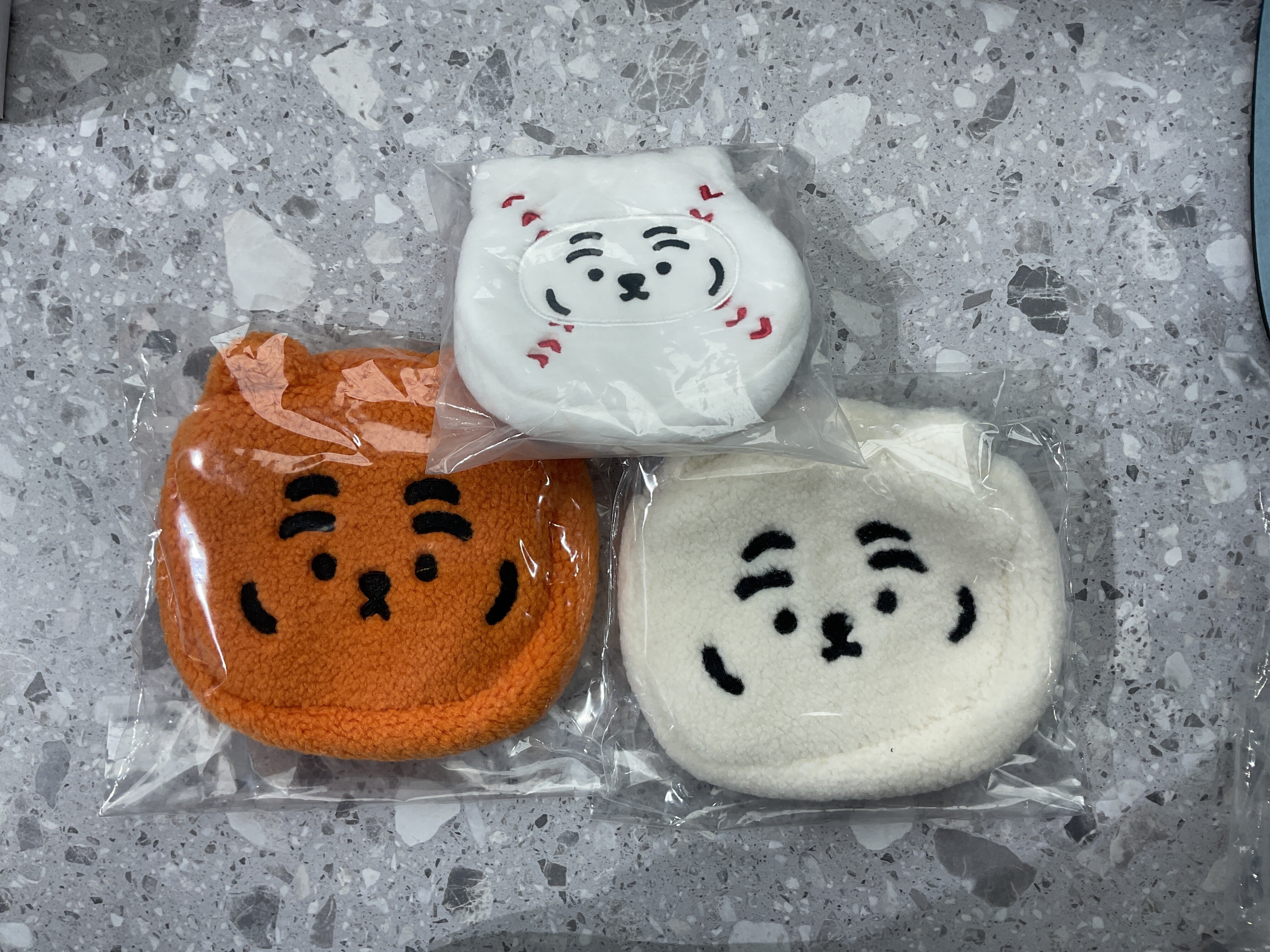 MUZIK TIGER 絨毛收納包