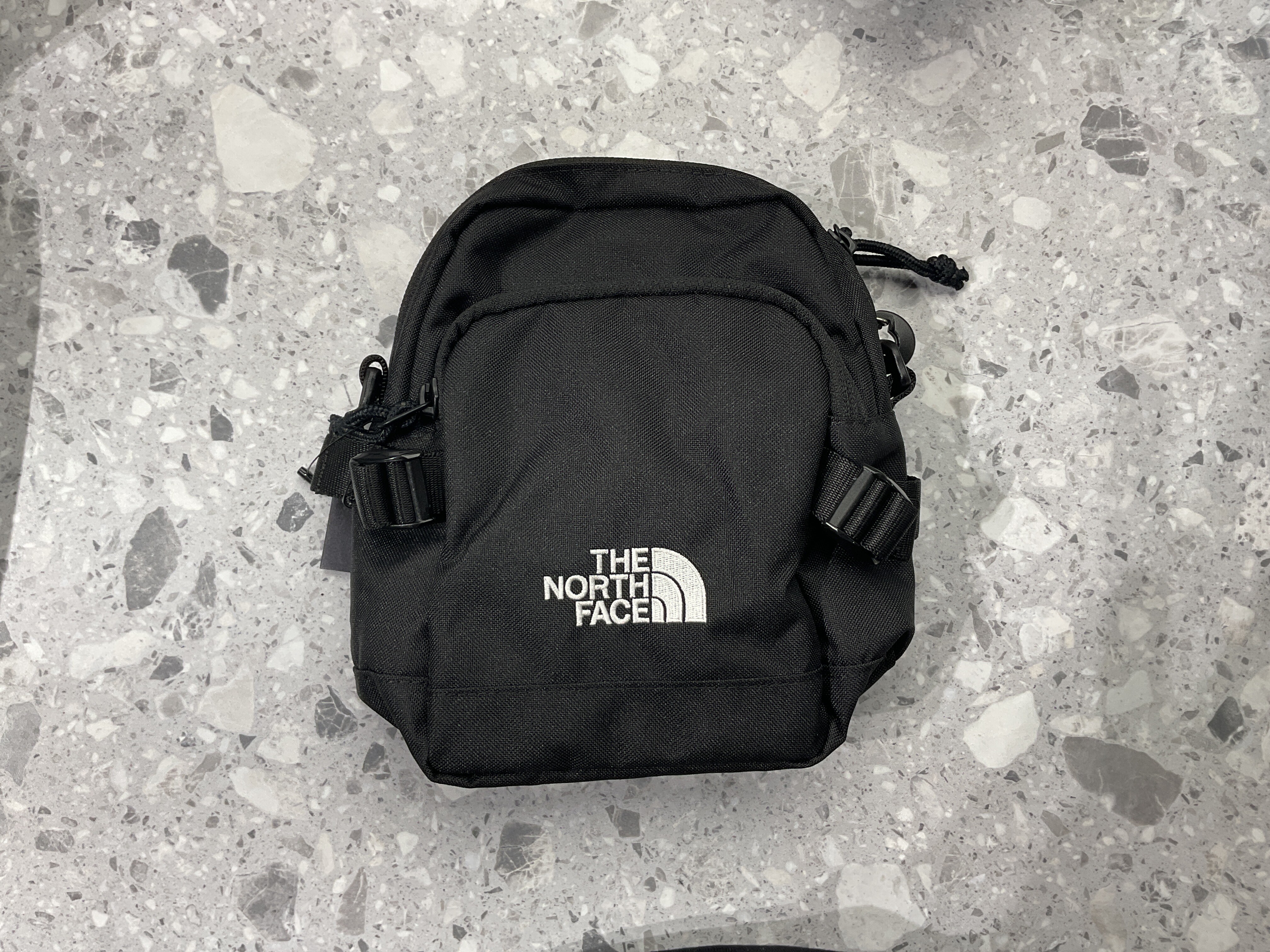 TNF北臉刺繡小包 (NN2PR86J)