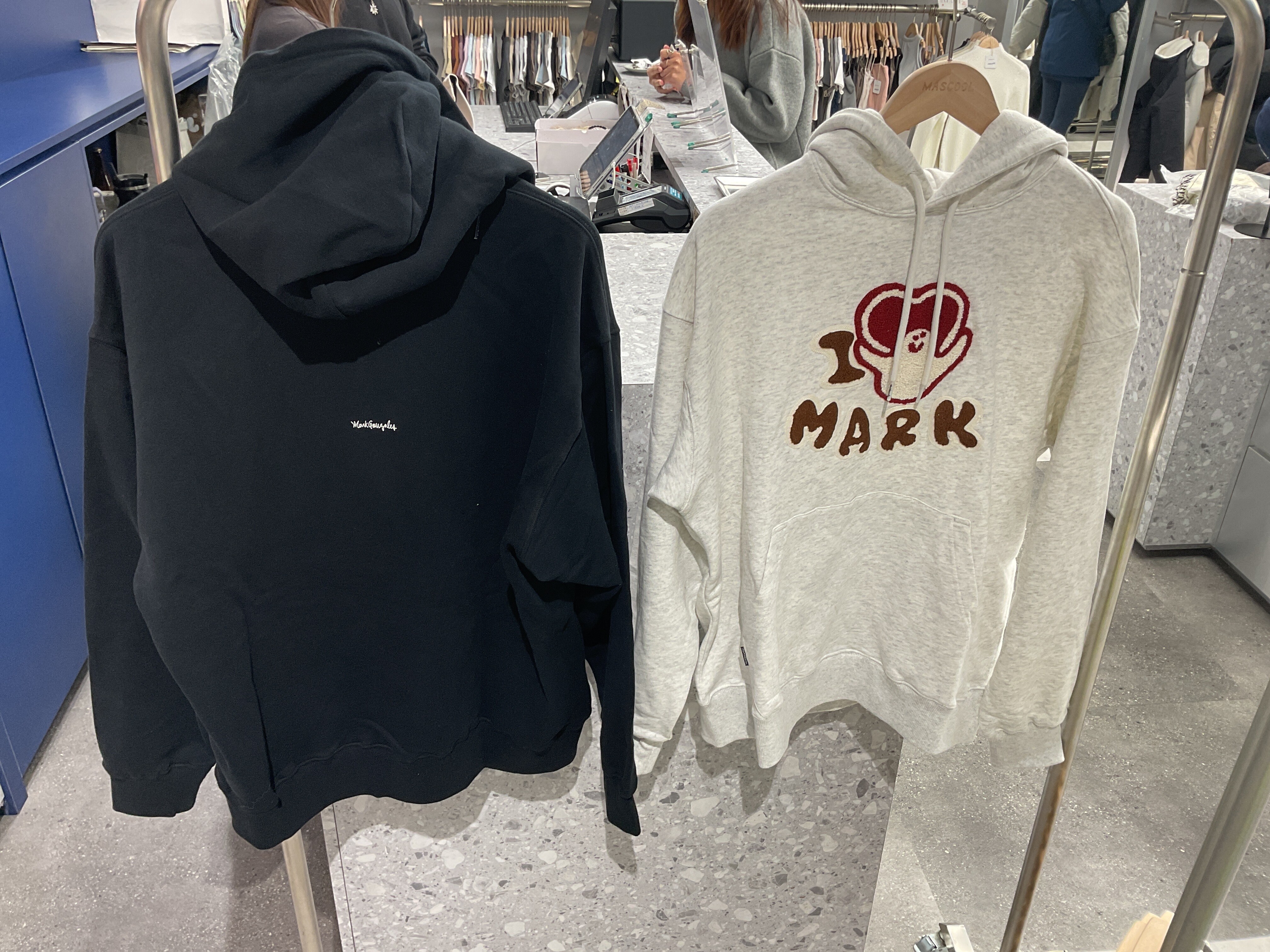 Mark Gonzales 天使愛心植絨帽T