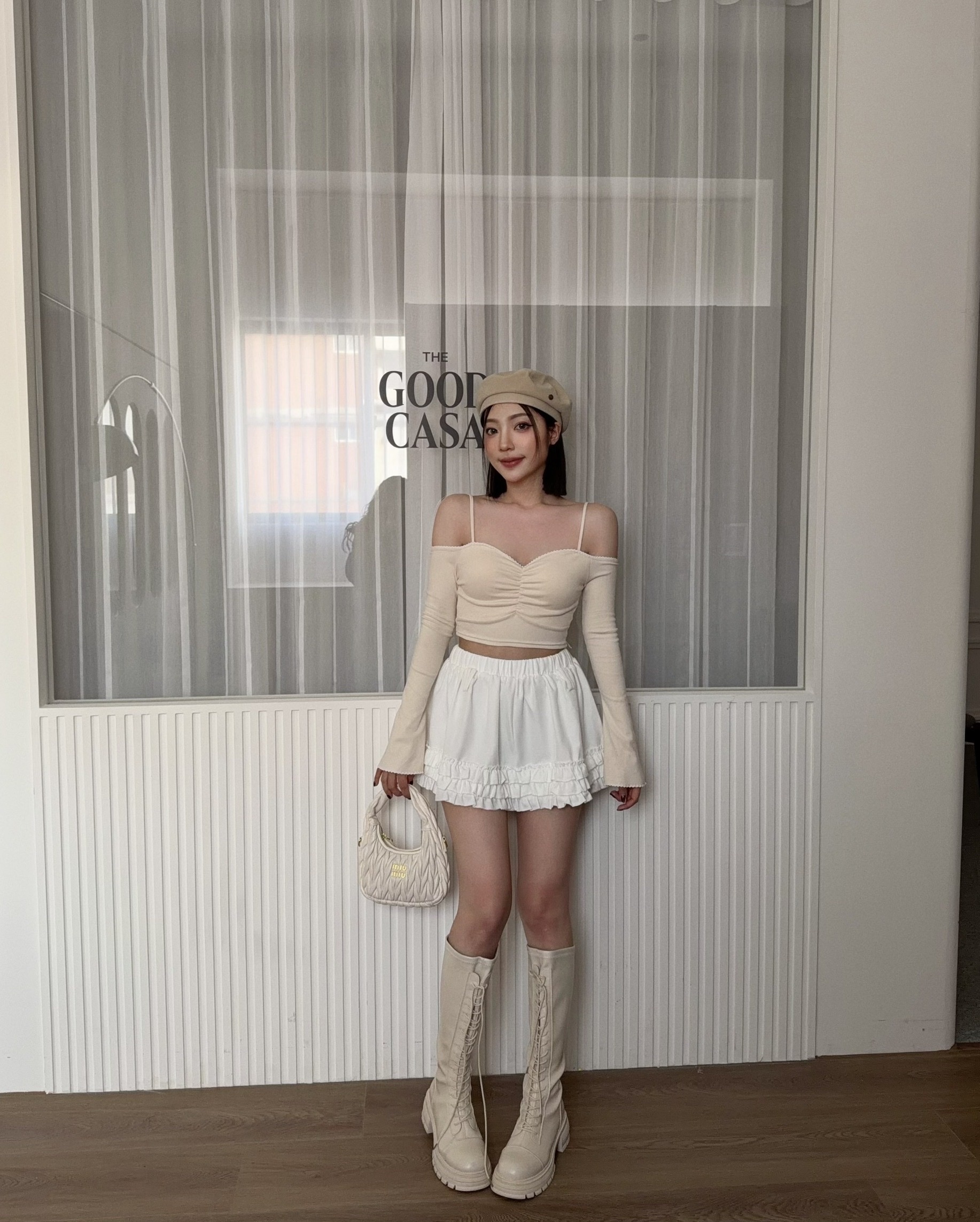 🇹🇼純欲德絨露肩撞色花邊上衣