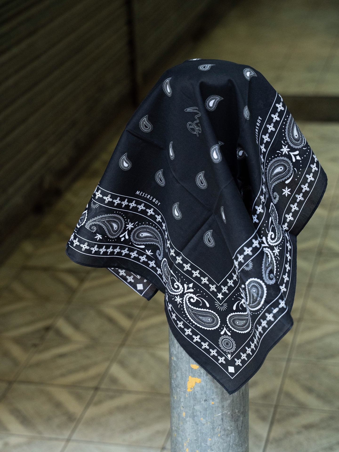 MESSRS BOY｜BANDANA in Black