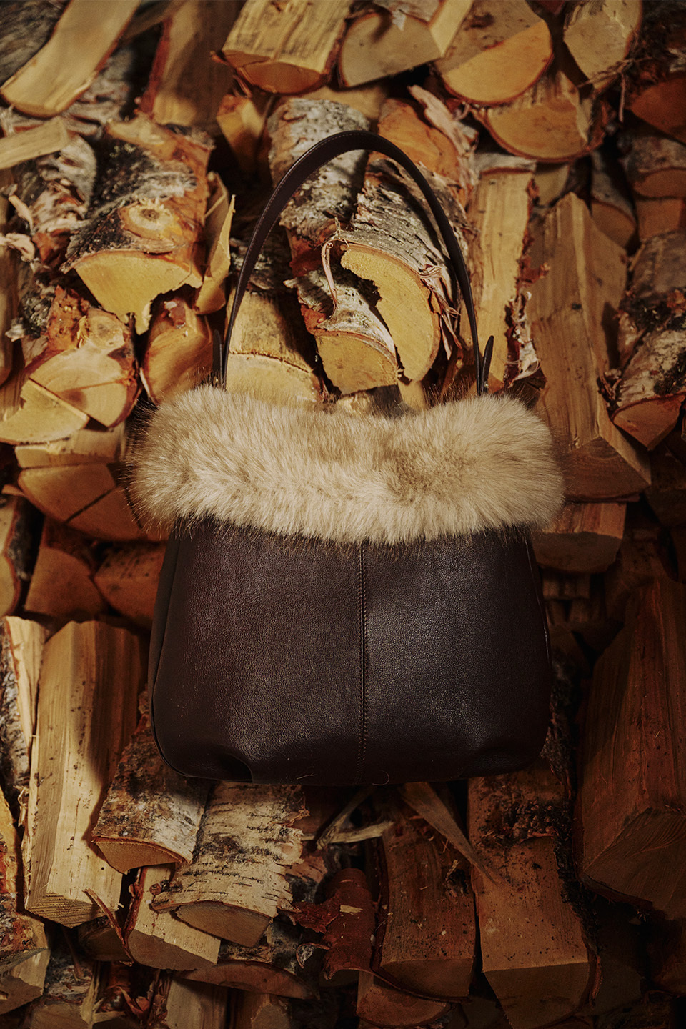 <韓國代購> FOLNUA PESA FUR BAG
