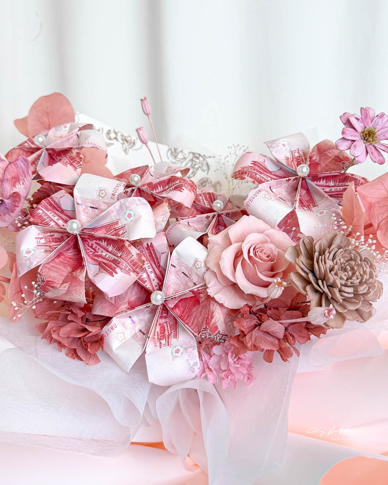 鈔票花花束．六朵