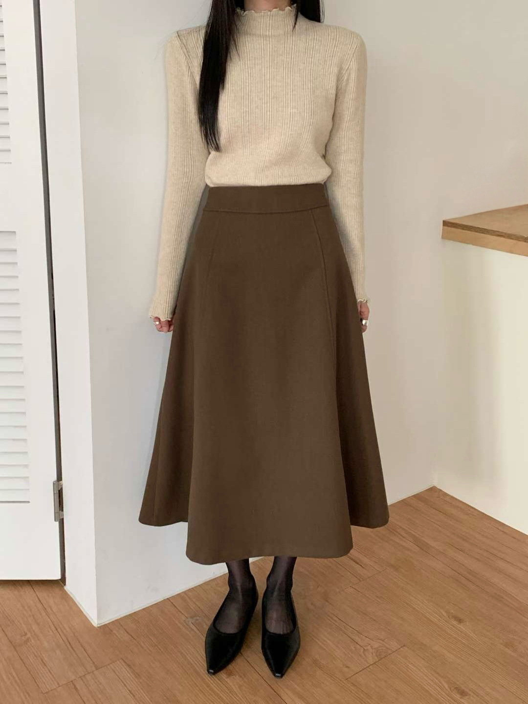 #228N683 經典質感，很優雅的絨面傘裙