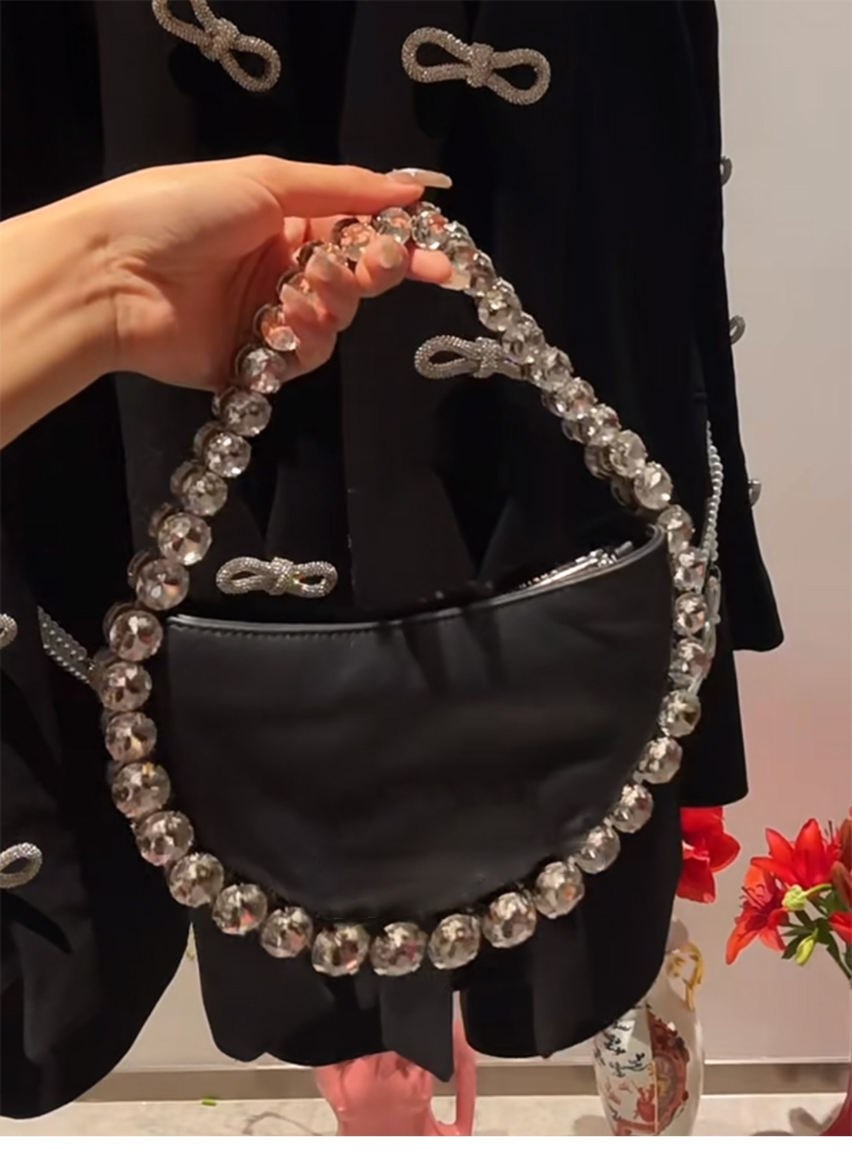 大顆水鑽提帶 手拿包