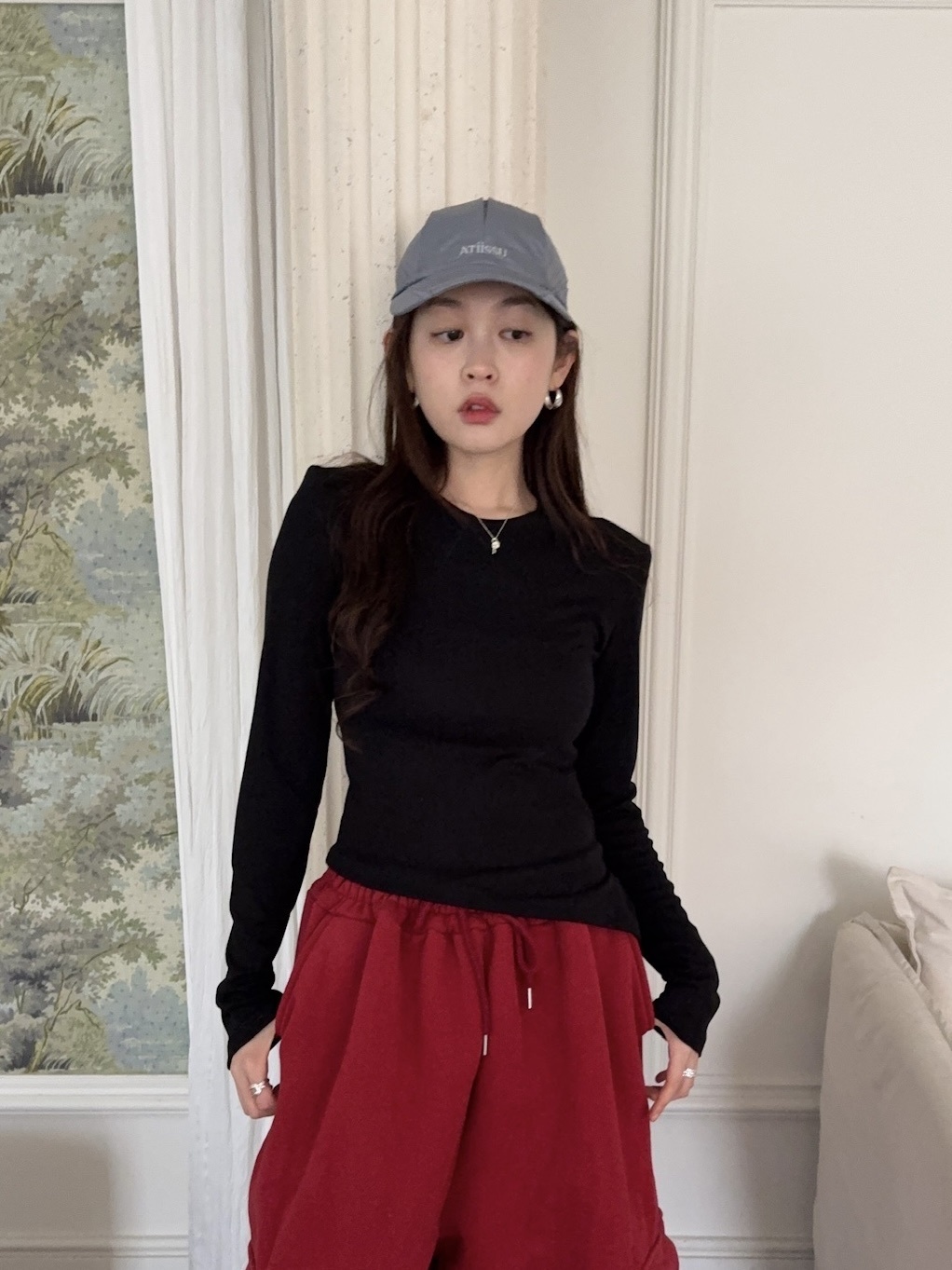 J27/ 衣襬斜開衩長袖上衣 (有墊肩)