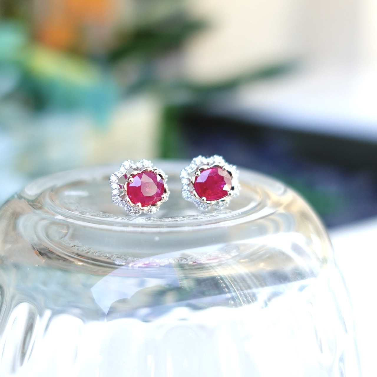 18K Gold Natural Ruby Earrings with Diamonds setting - Oval cut