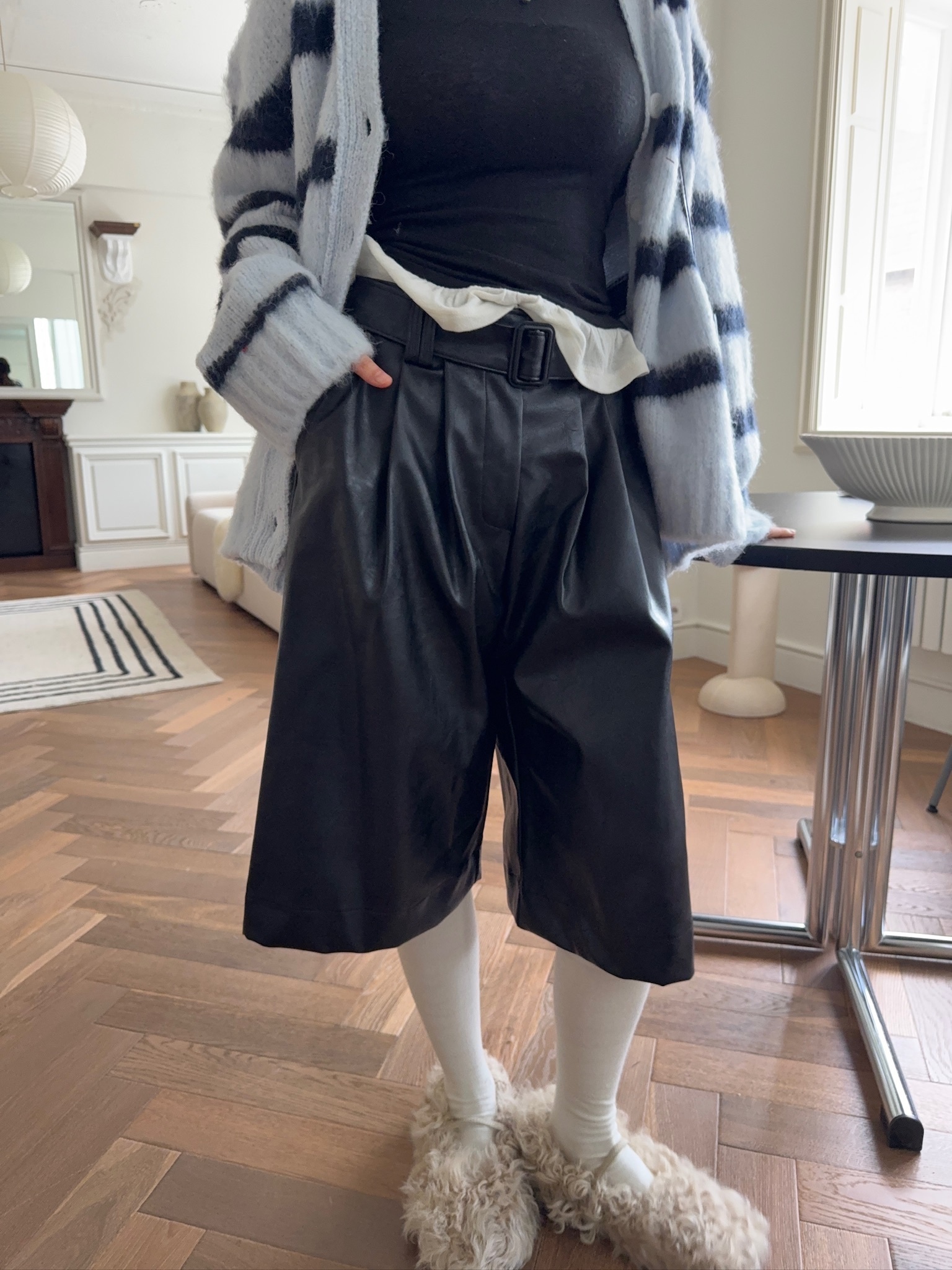 J36/ 皮革膝上中長西褲 (附皮帶)