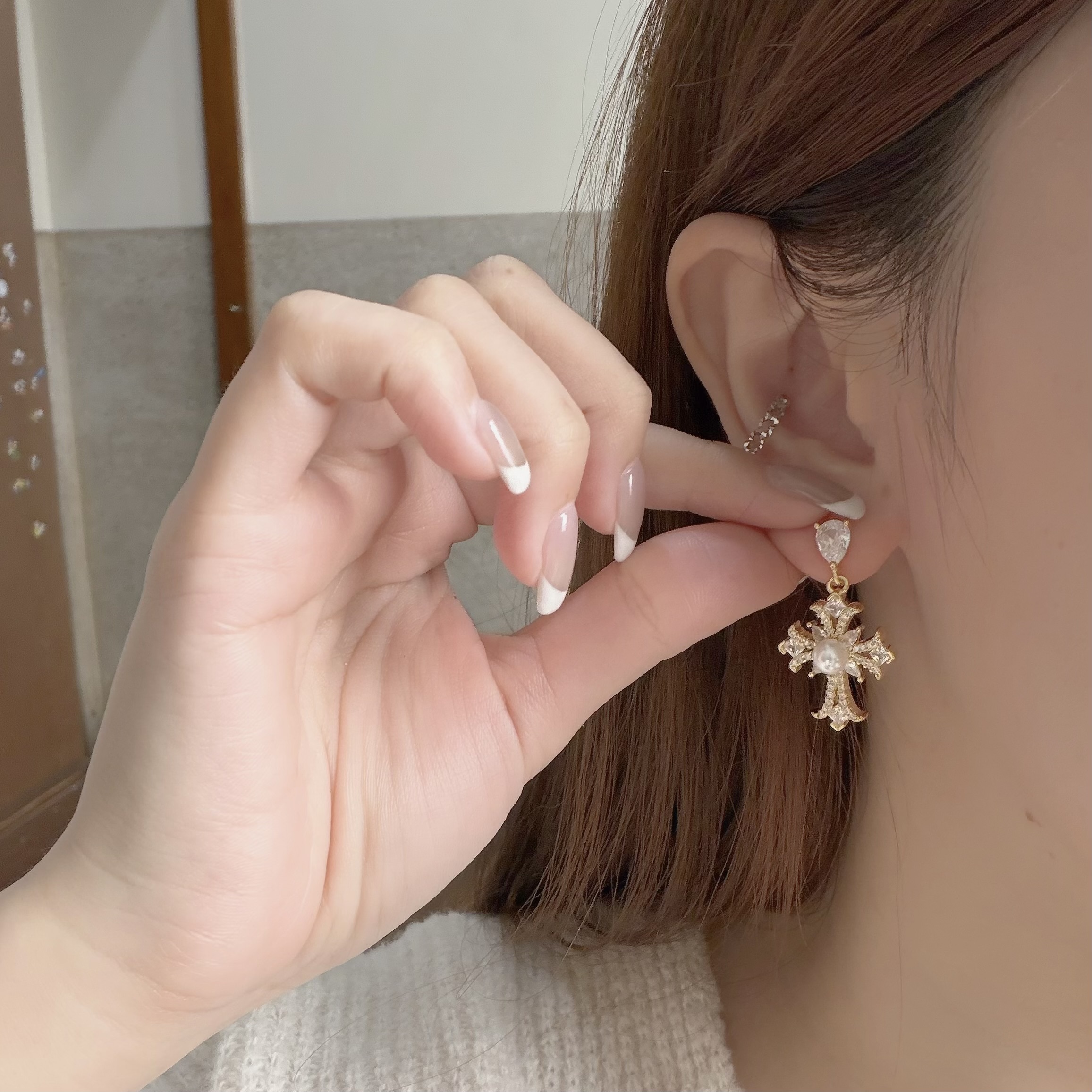 A200滿鑽十字架珍珠垂吊