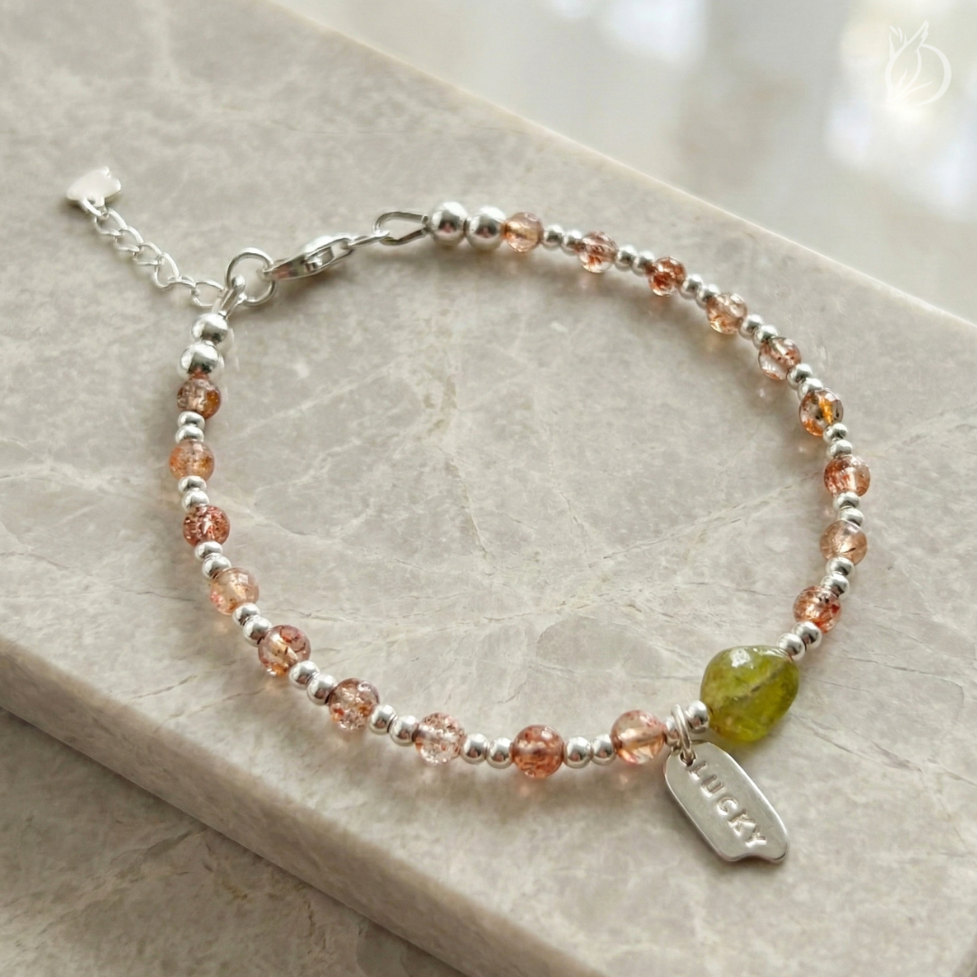 「絕塵・未羊」結合沙弗萊的精準成長與金草莓的貴人推力，助你掌握絕佳運勢，獲取精準養分，讓心中的願望落地生根，轉化為真實的成果與收穫。