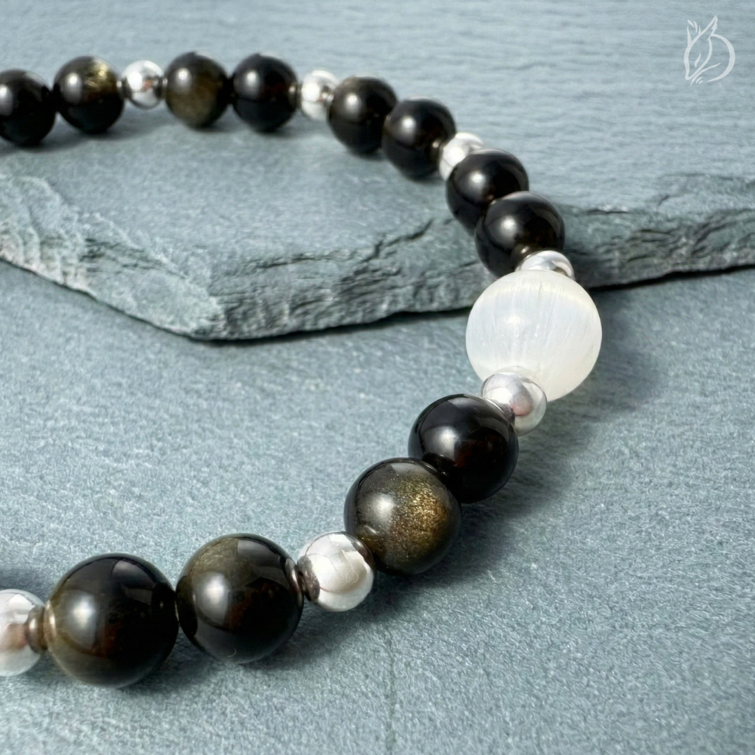 「引韁・午馬」結合金曜石的強力擋煞與石膏石的快速重啟。