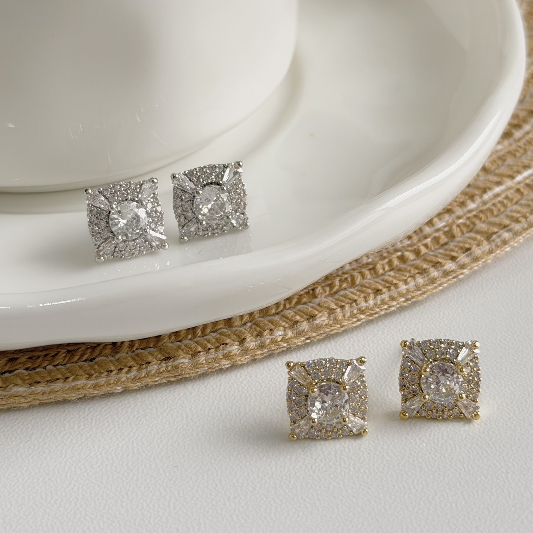 B391排鑽鋯石方塊耳針