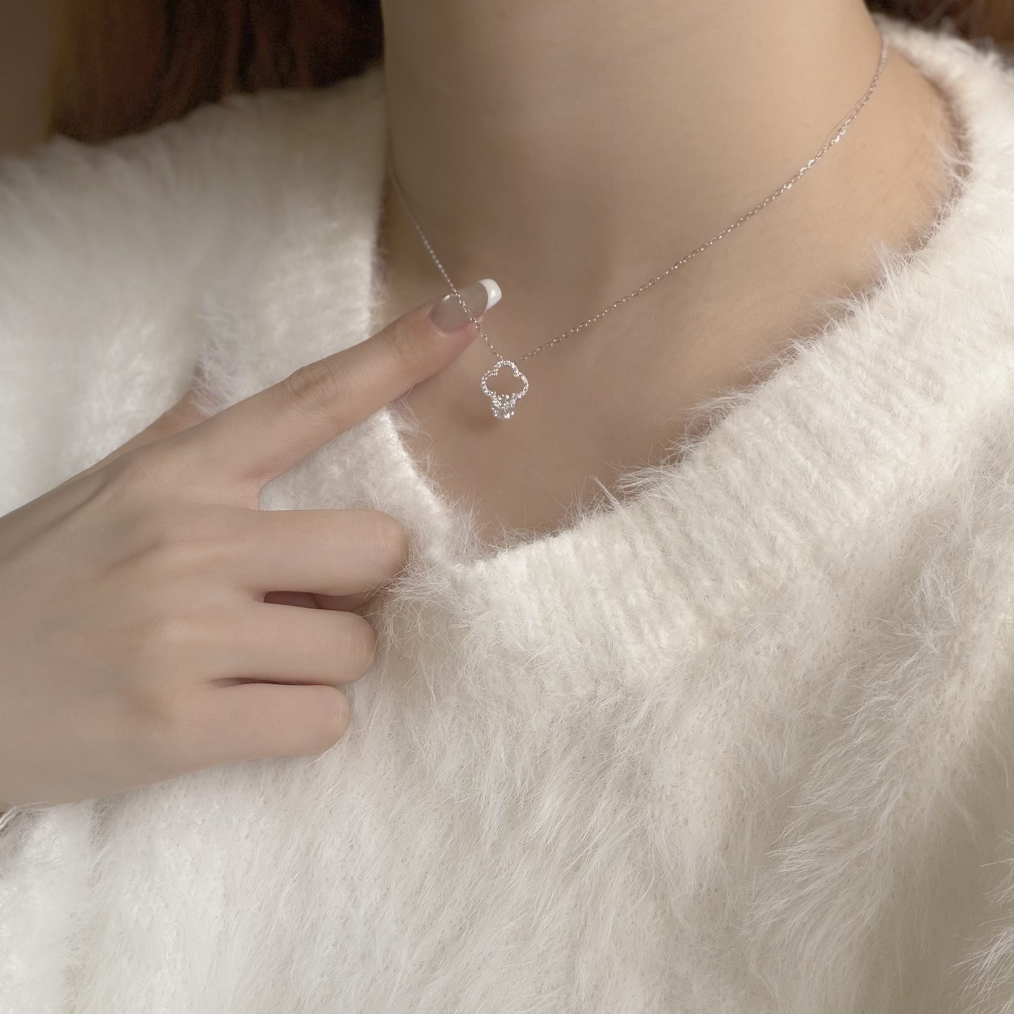 M01【輕奢】排鑽四葉草夾鑽純銀鎖骨鏈