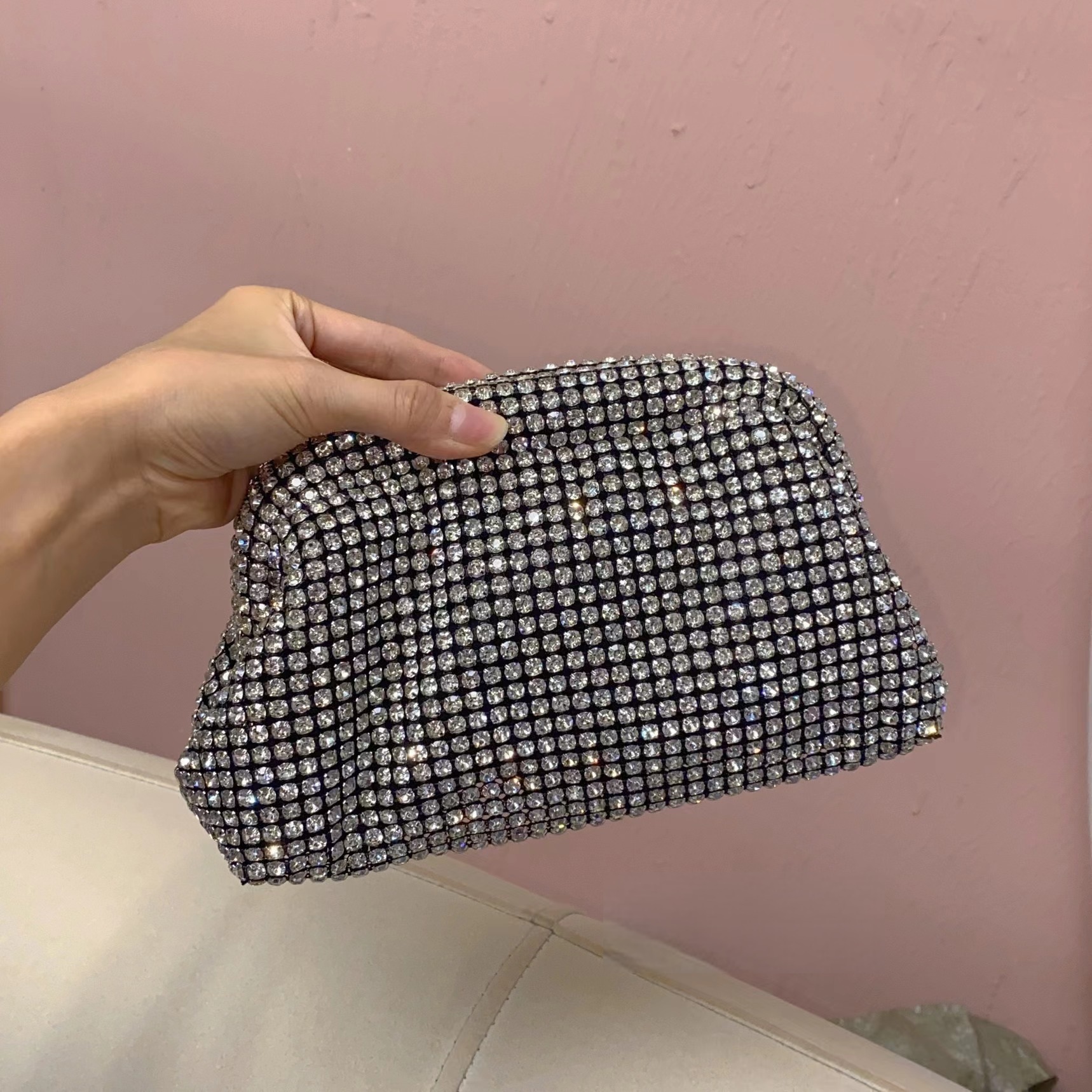 滿滿水鑽手拿晚宴包(附背帶)