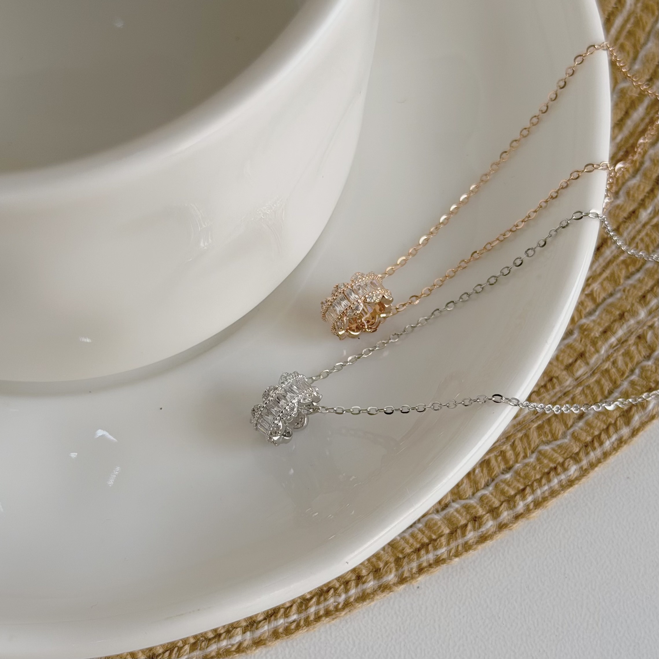 Y328【輕奢】排鑽蕾絲邊圓環純銀鎖骨鏈