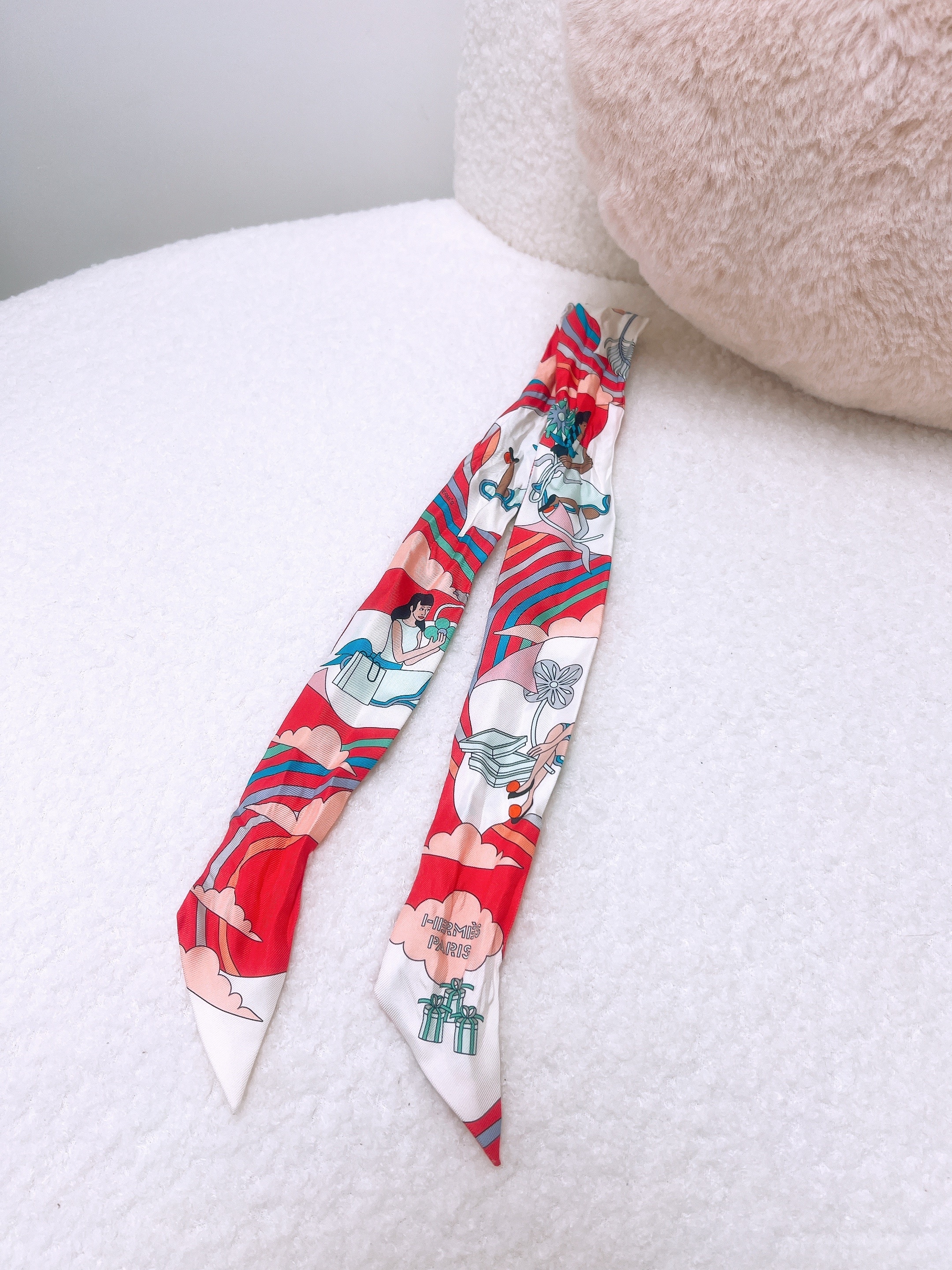 Hermes twilly (red/white)