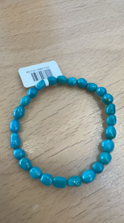 TK060 AA-11 糖豆綠松手串