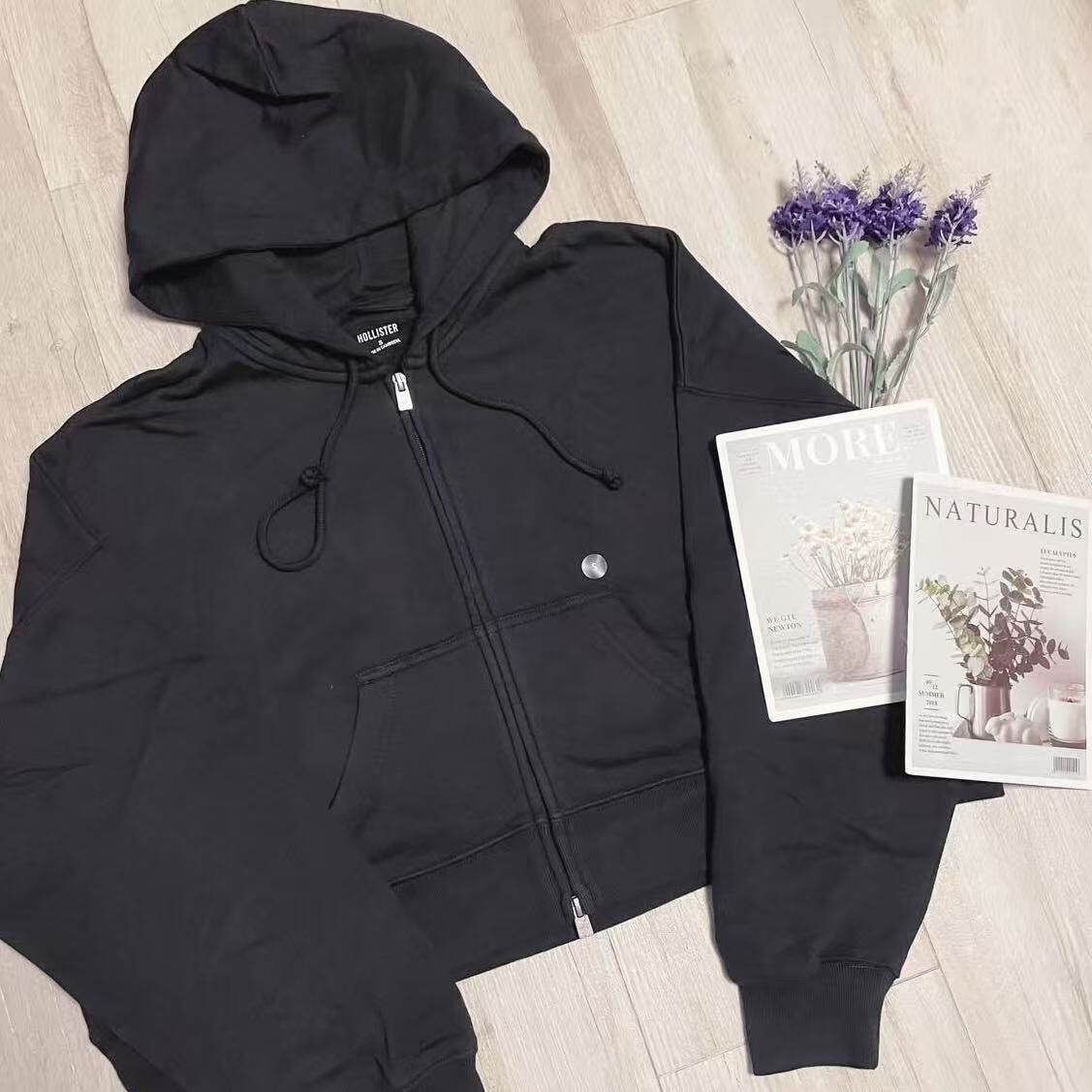 HOLLISTER CROP ZIPUP HOODIES