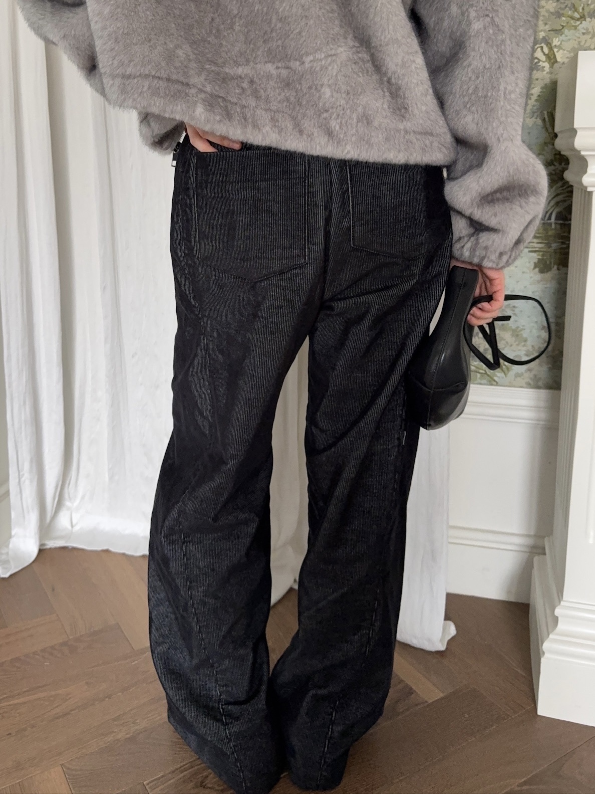 J65/ 線條內磨毛直筒牛仔褲