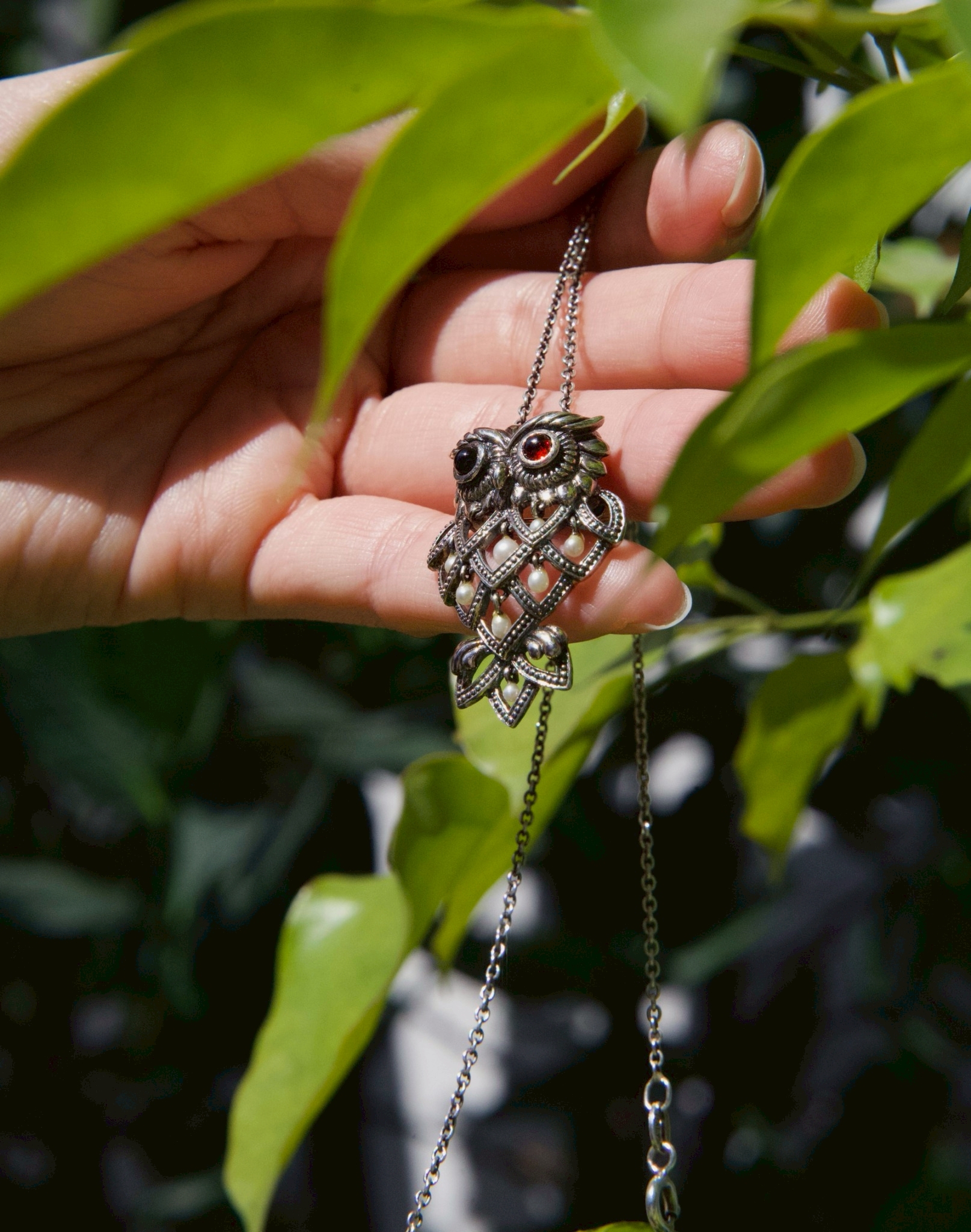 石榴石貓頭鷹之眼胸針（OP1399）