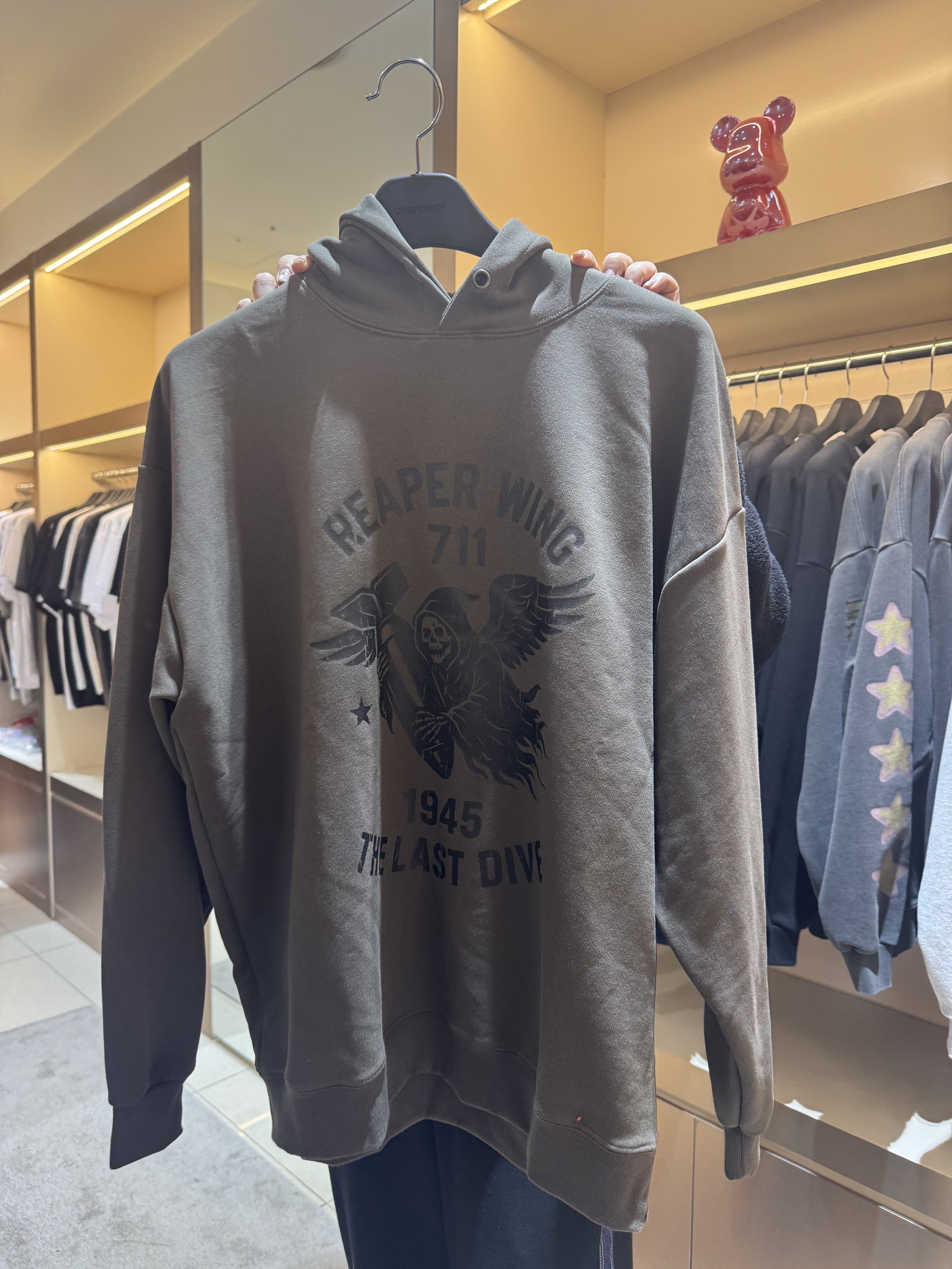 A1DY03 飛骷髏骨衛衣*灰色