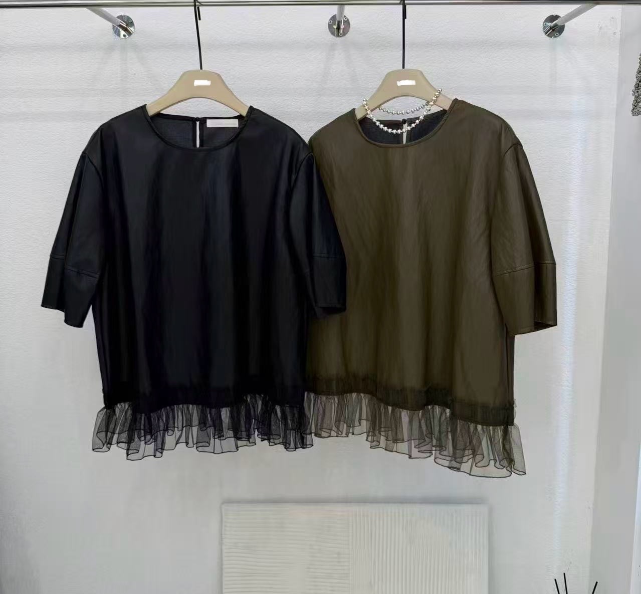 A1MO03 仿皮網紗腳Top*2色