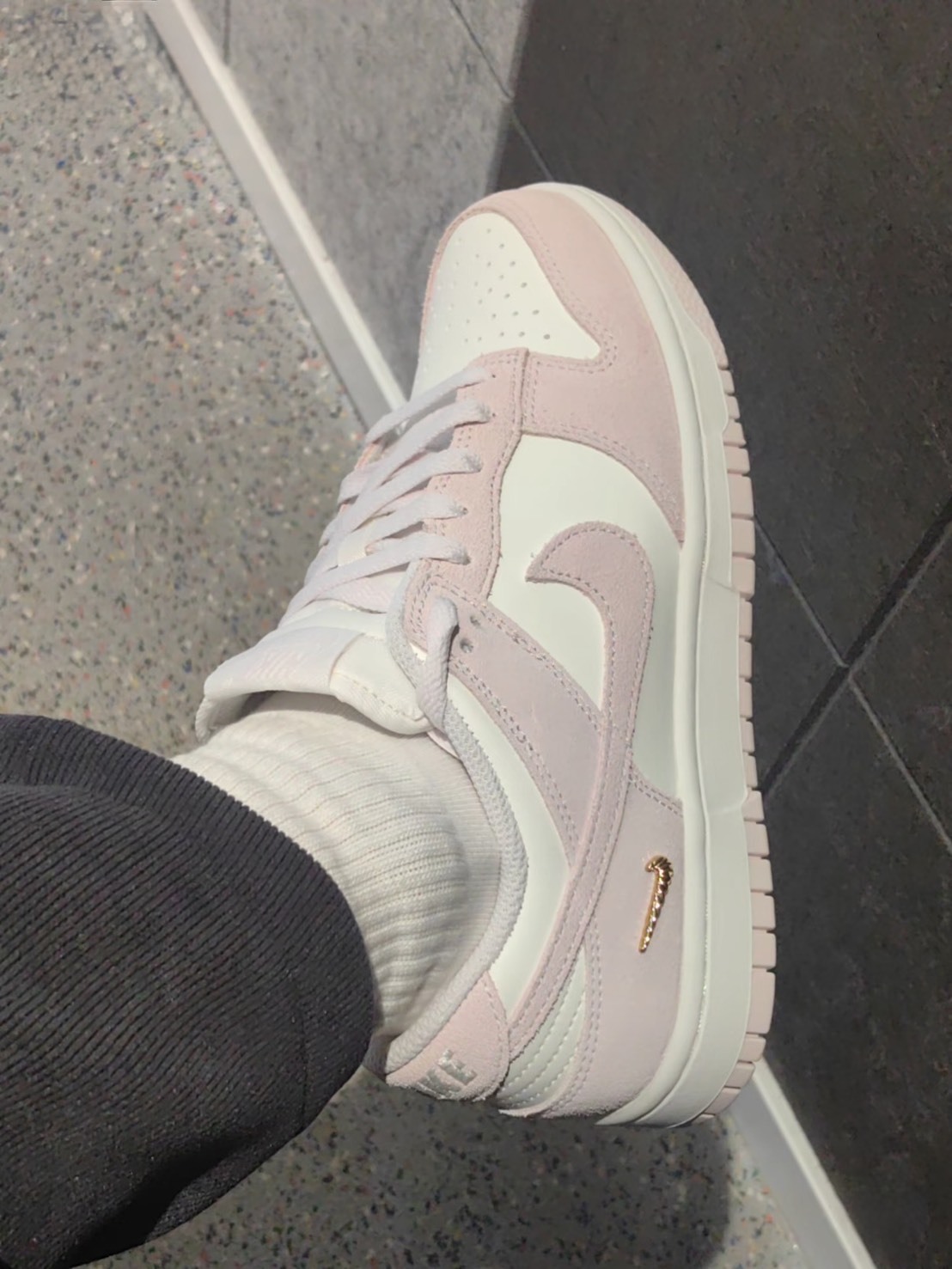 <新品接單🫧> Nike Dunk Low "Pearl Pink" 奶昔粉🩷 小金勾