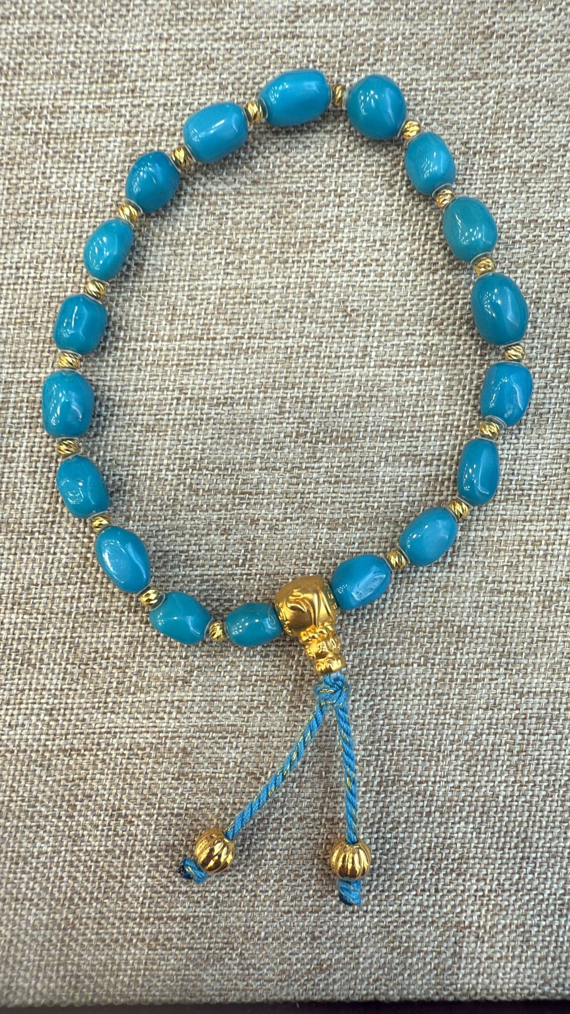 TK059 AA-2 18三通糖豆綠松手串