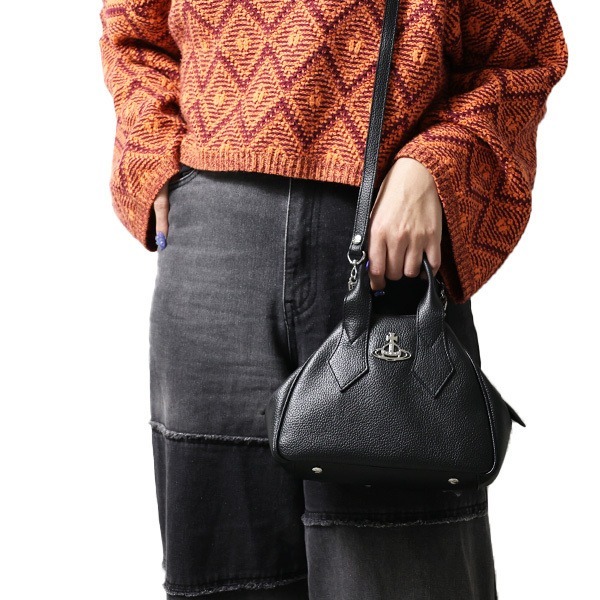 Vivienne Westwood 荔枝紋手提保齡球袋  (Made in Italy)